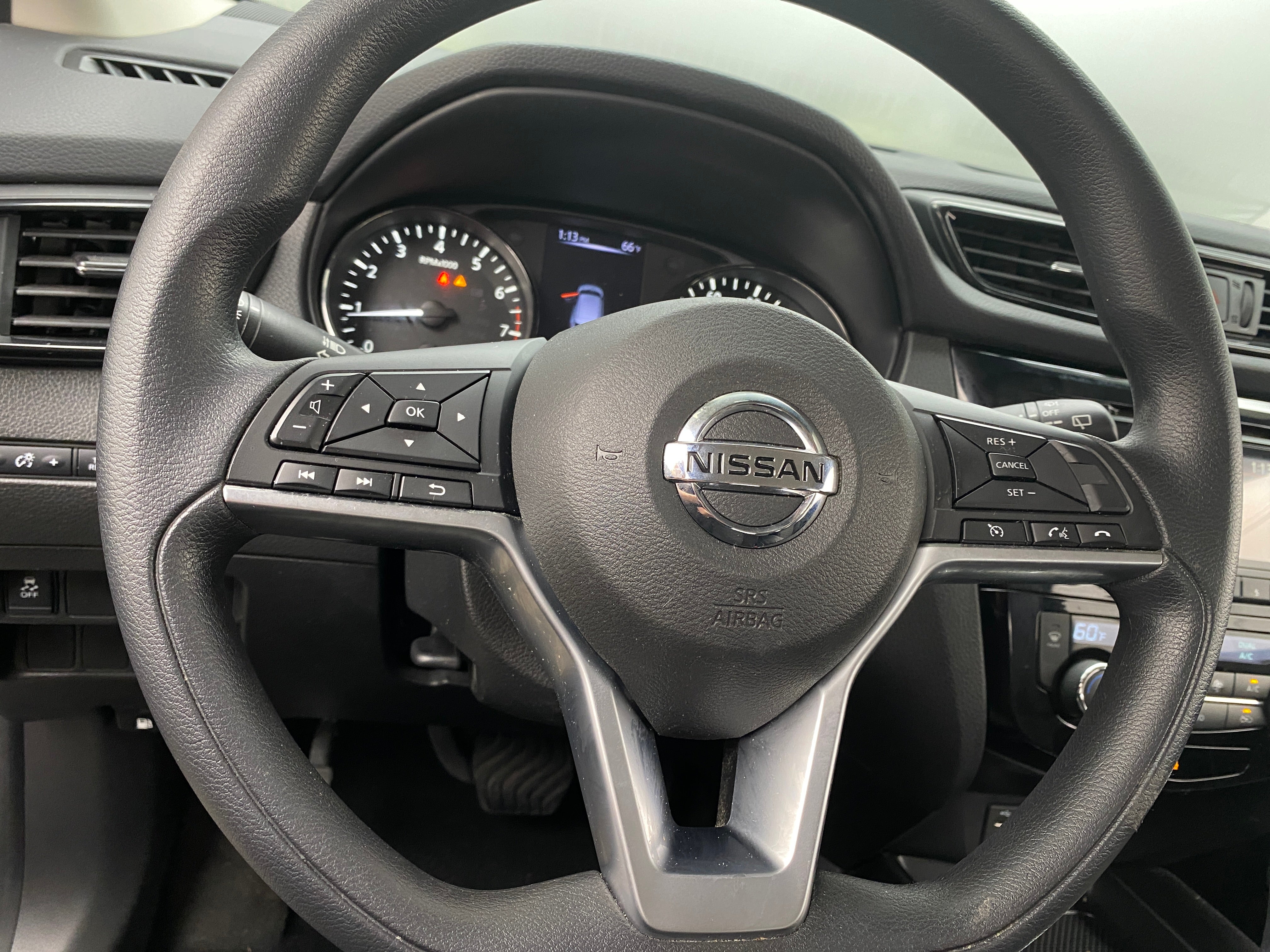 2017 Nissan Rogue Sport SV 5