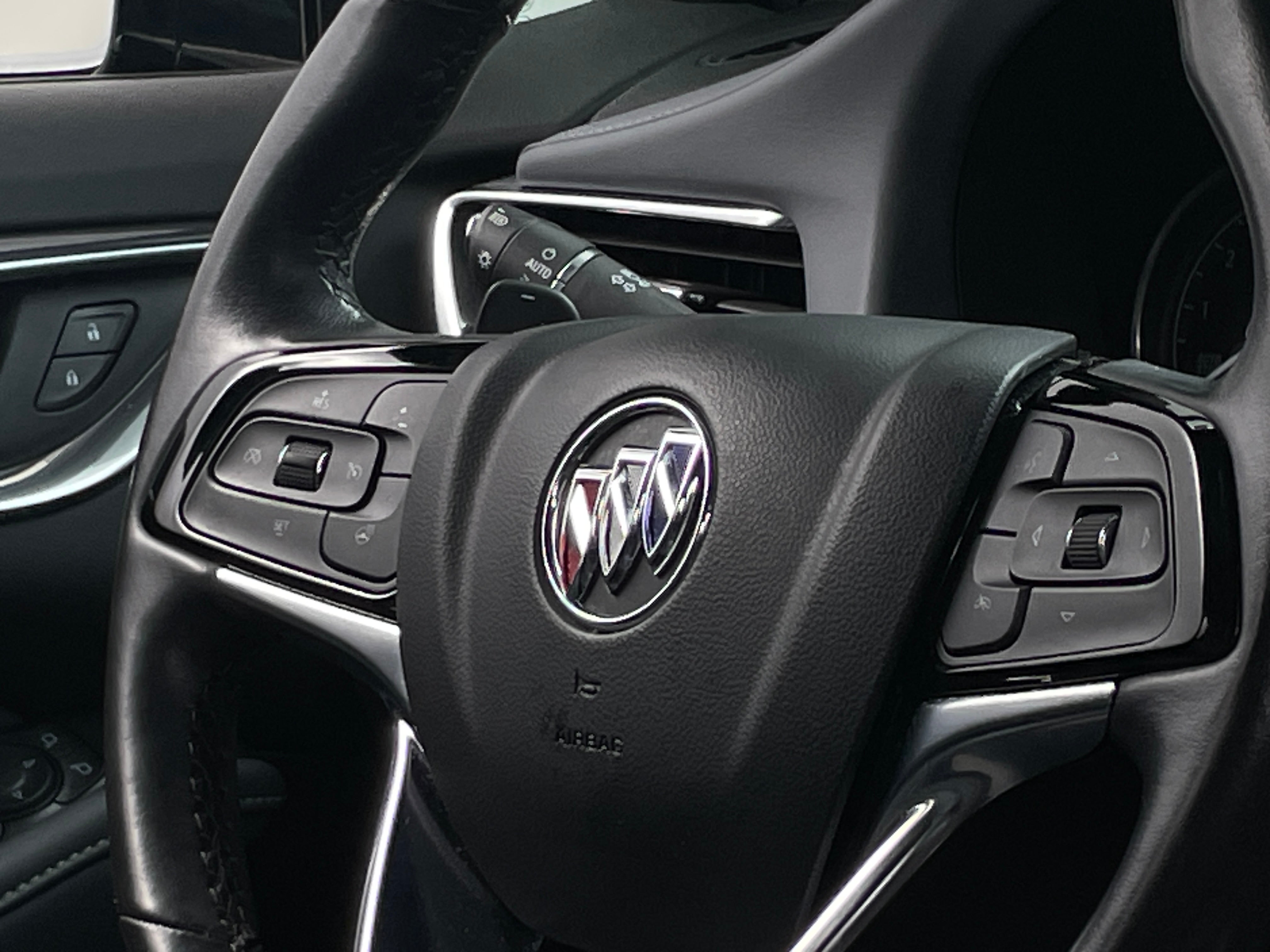 2022 Buick Enclave Essence 4