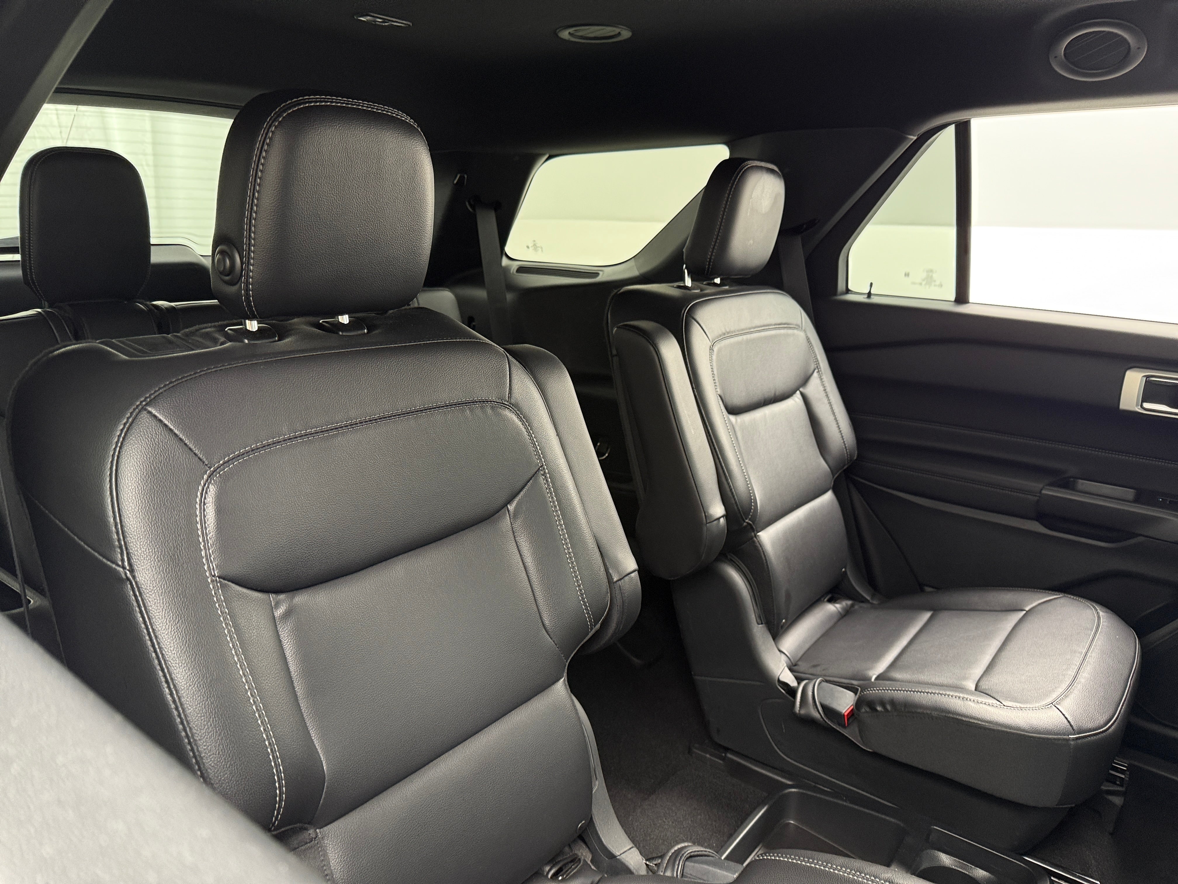 2020 Ford Explorer XLT 6