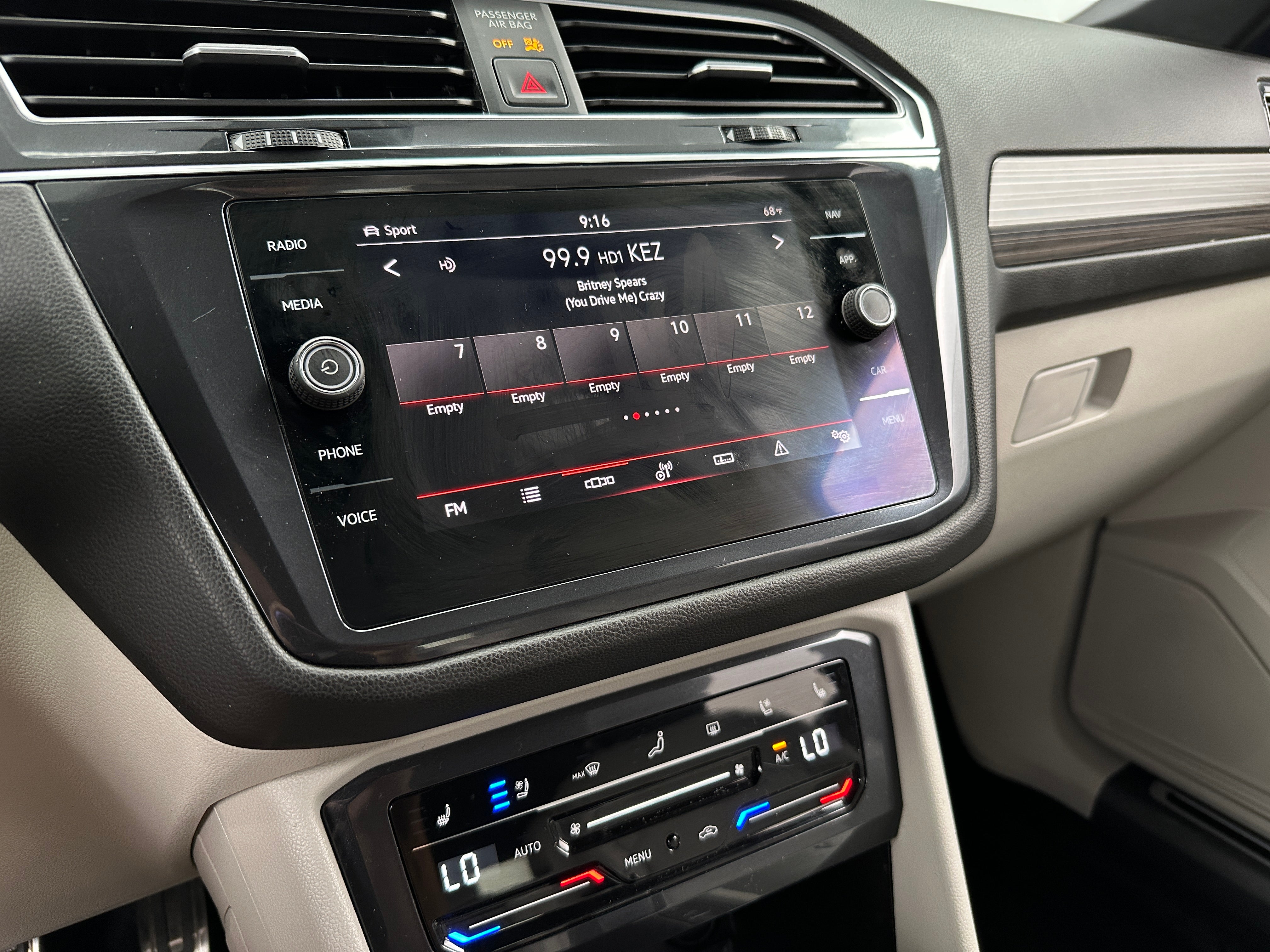 2022 Volkswagen Tiguan SE R-Line 3