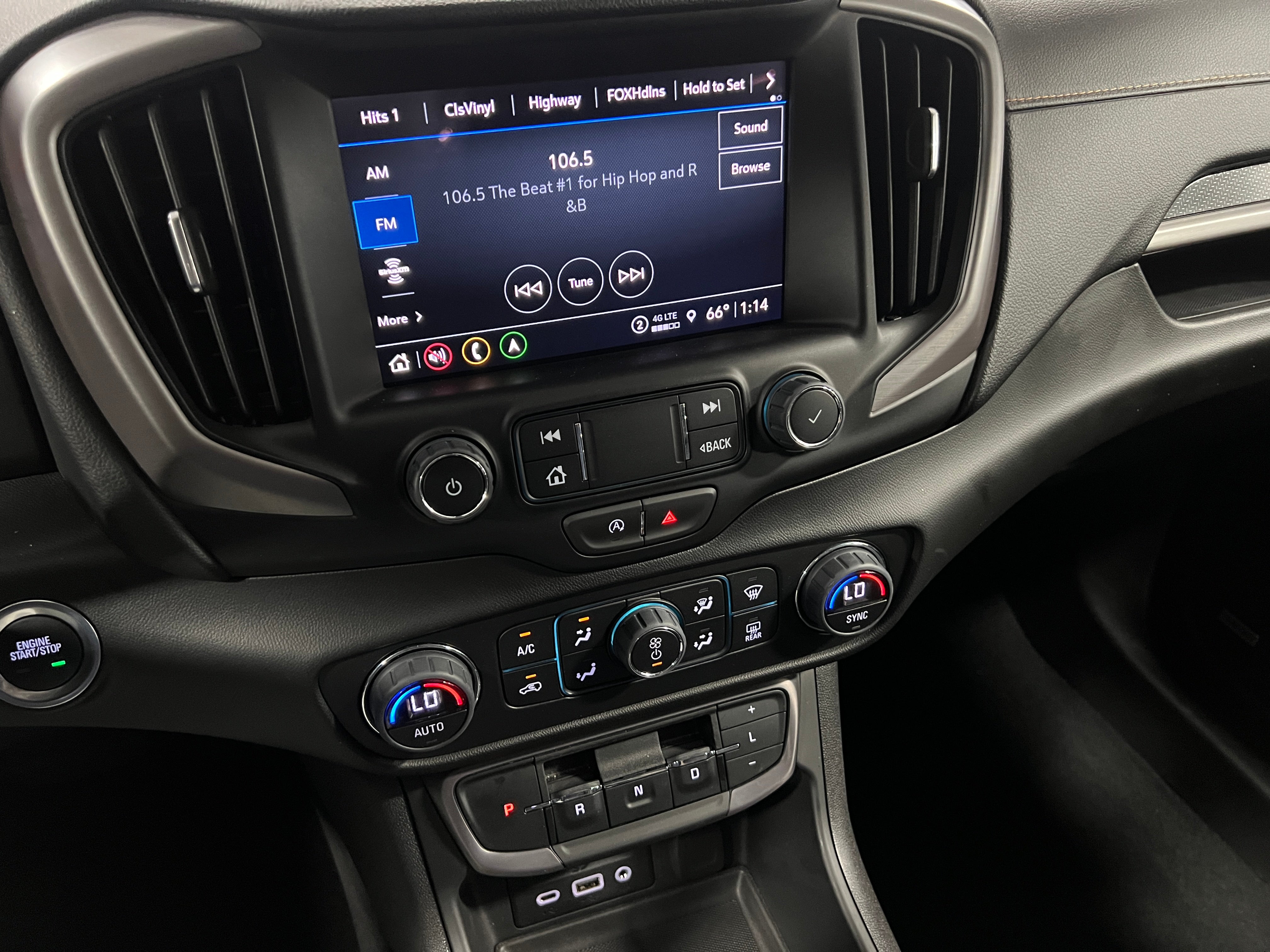 2024 GMC Terrain AT4 3