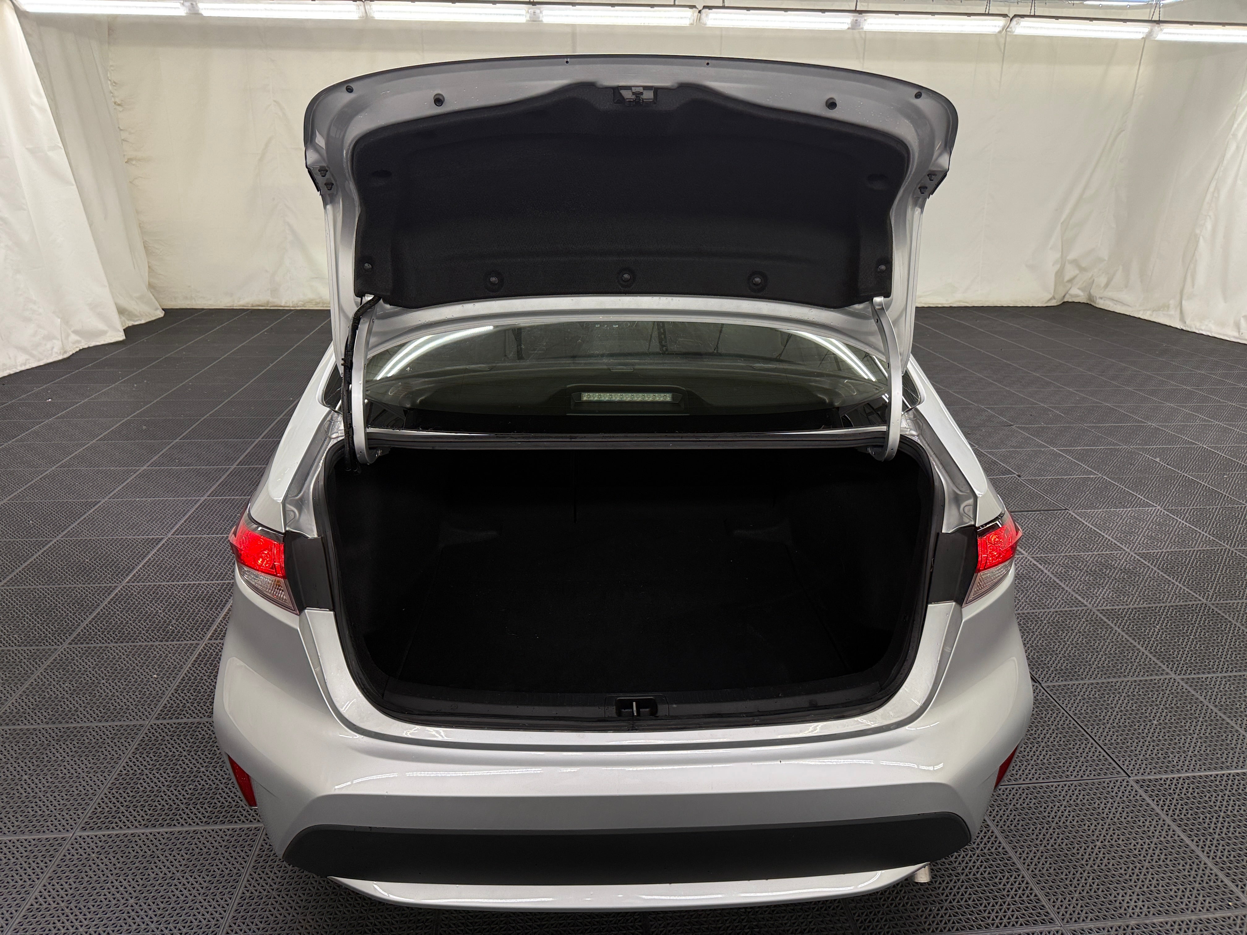 2021 Toyota Corolla LE 7