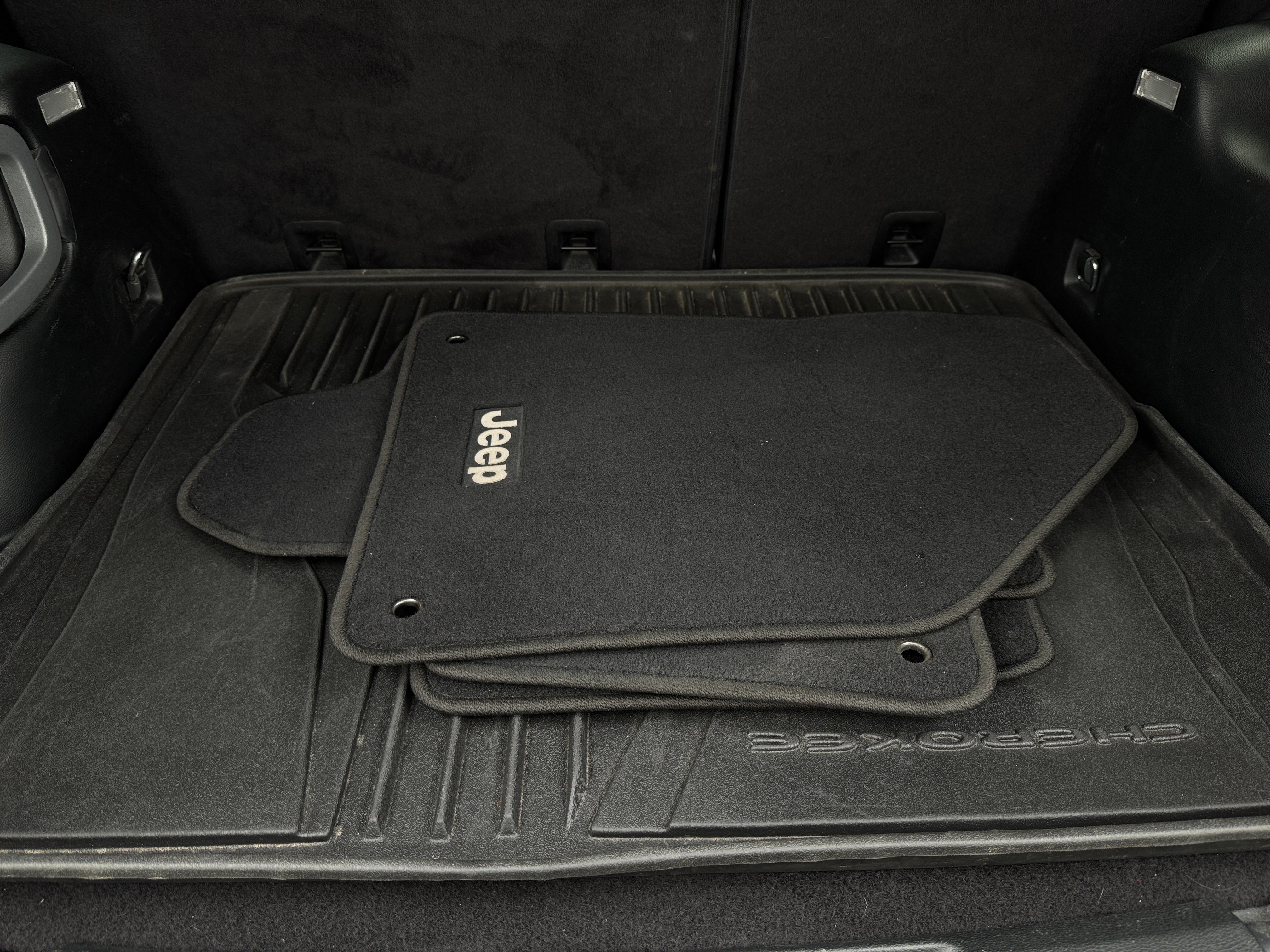 2018 Jeep Cherokee Latitude 7