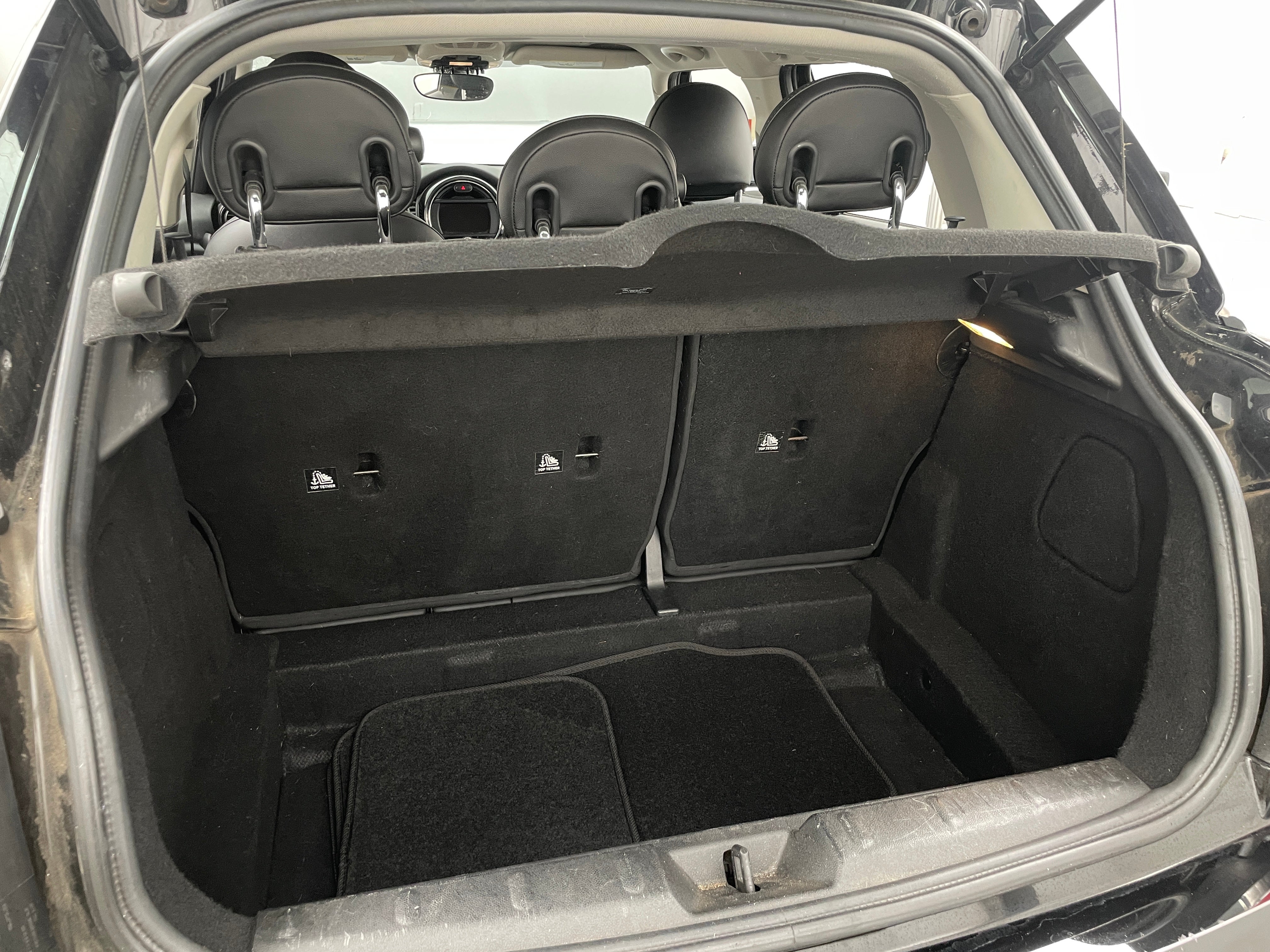 2015 MINI Cooper Hardtop 4 Door 6