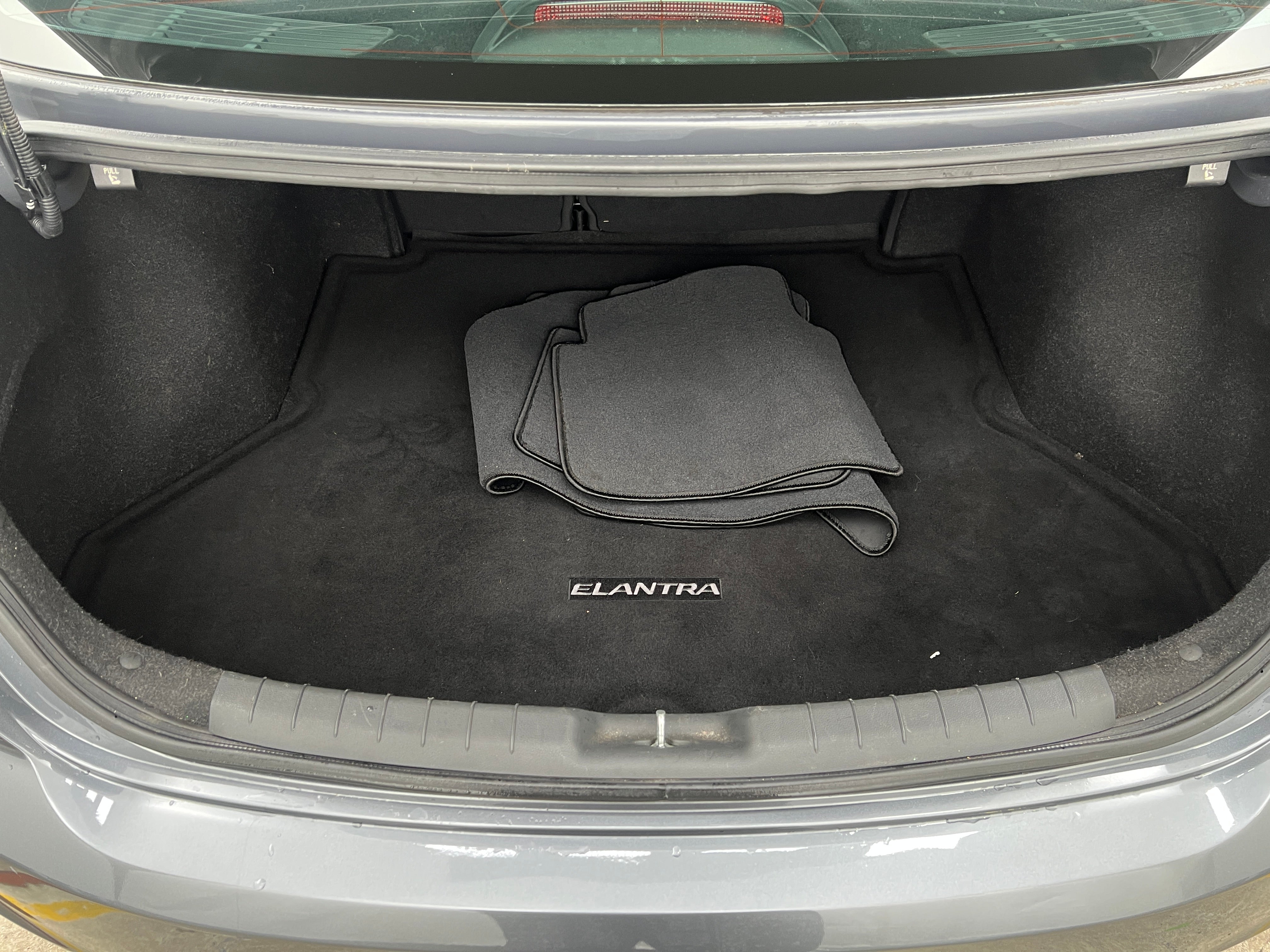 2019 Hyundai Elantra SE 7