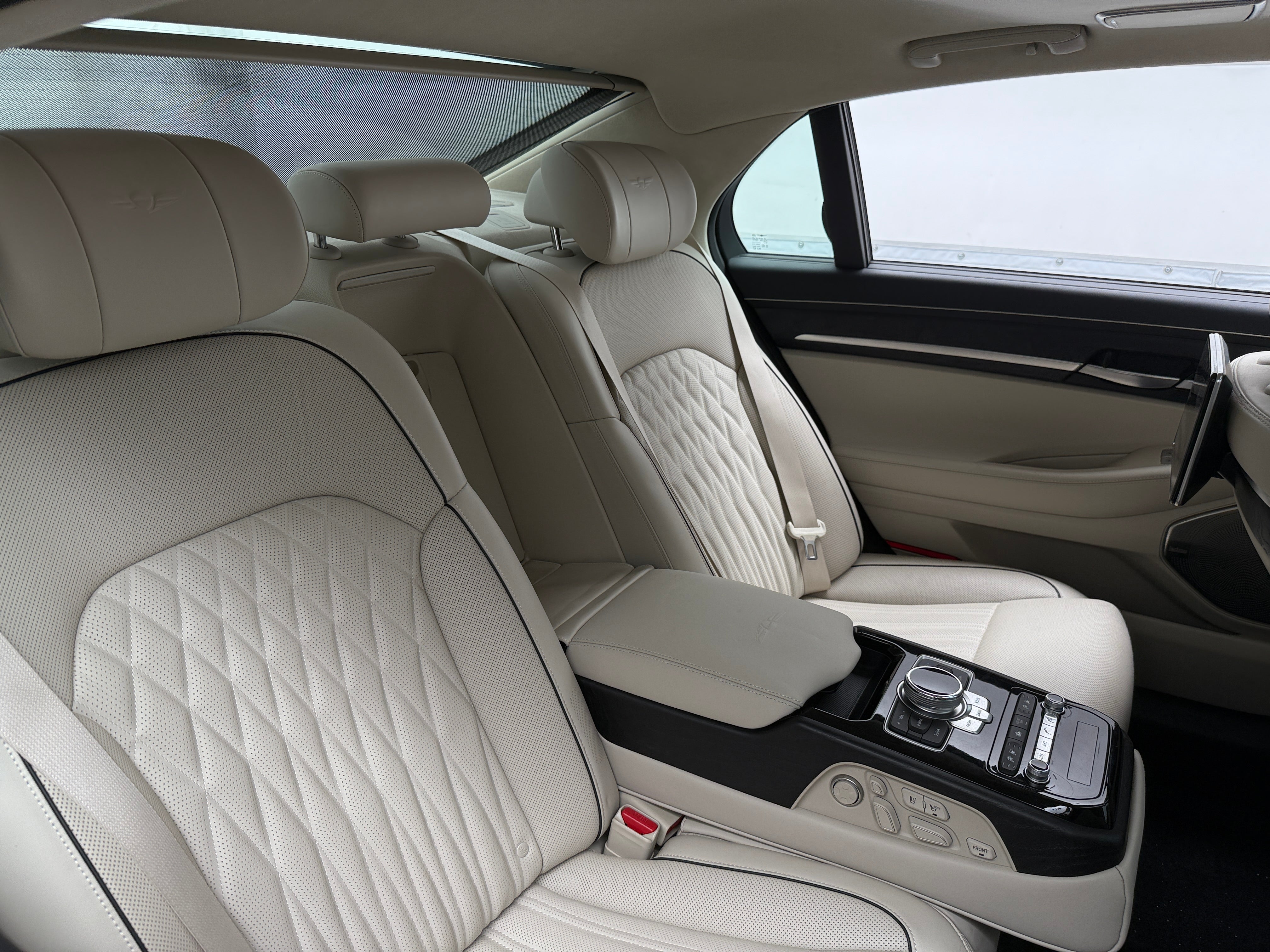 2020 Genesis G90 Ultimate 5