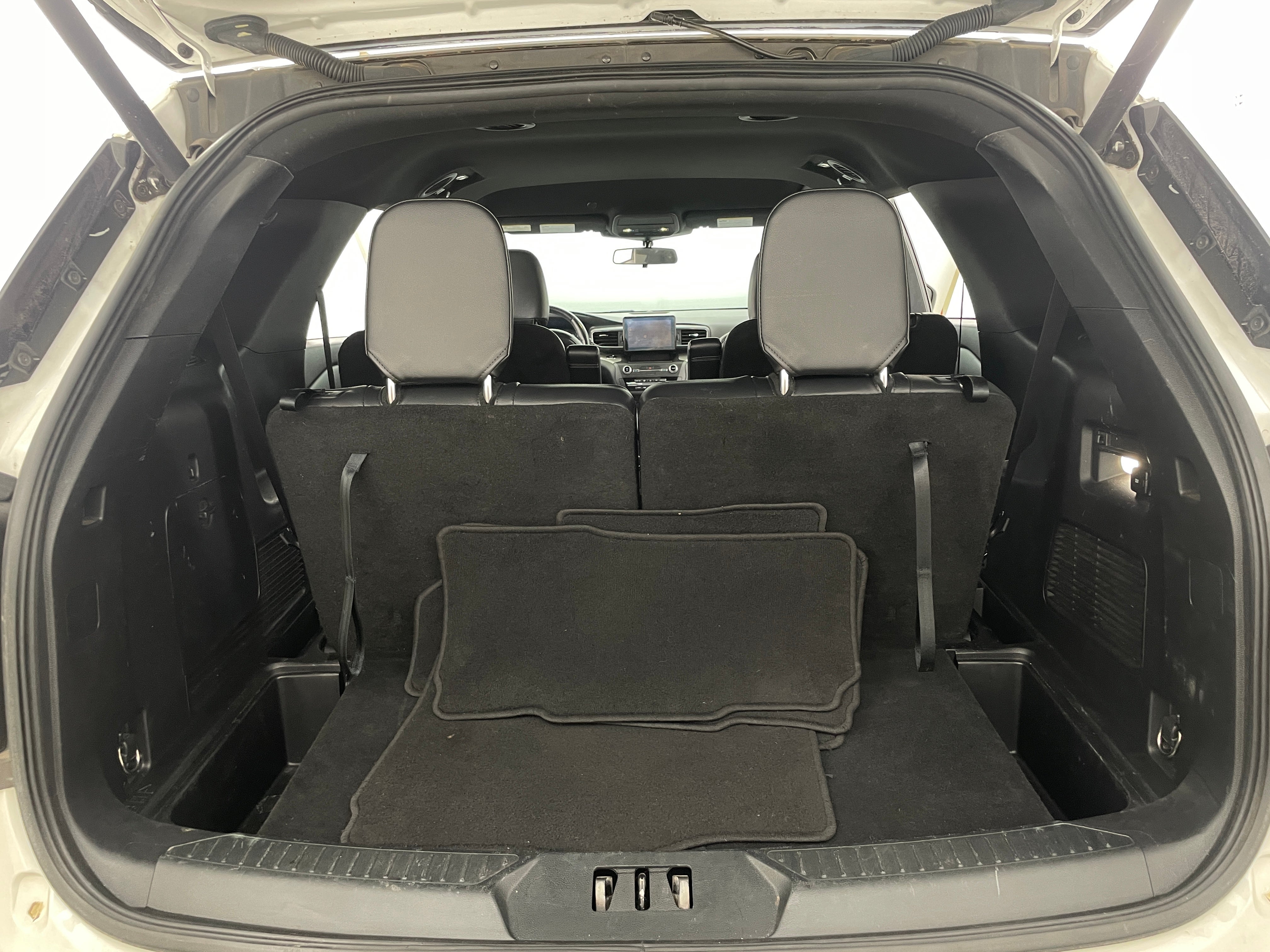 2020 Ford Explorer XLT 7