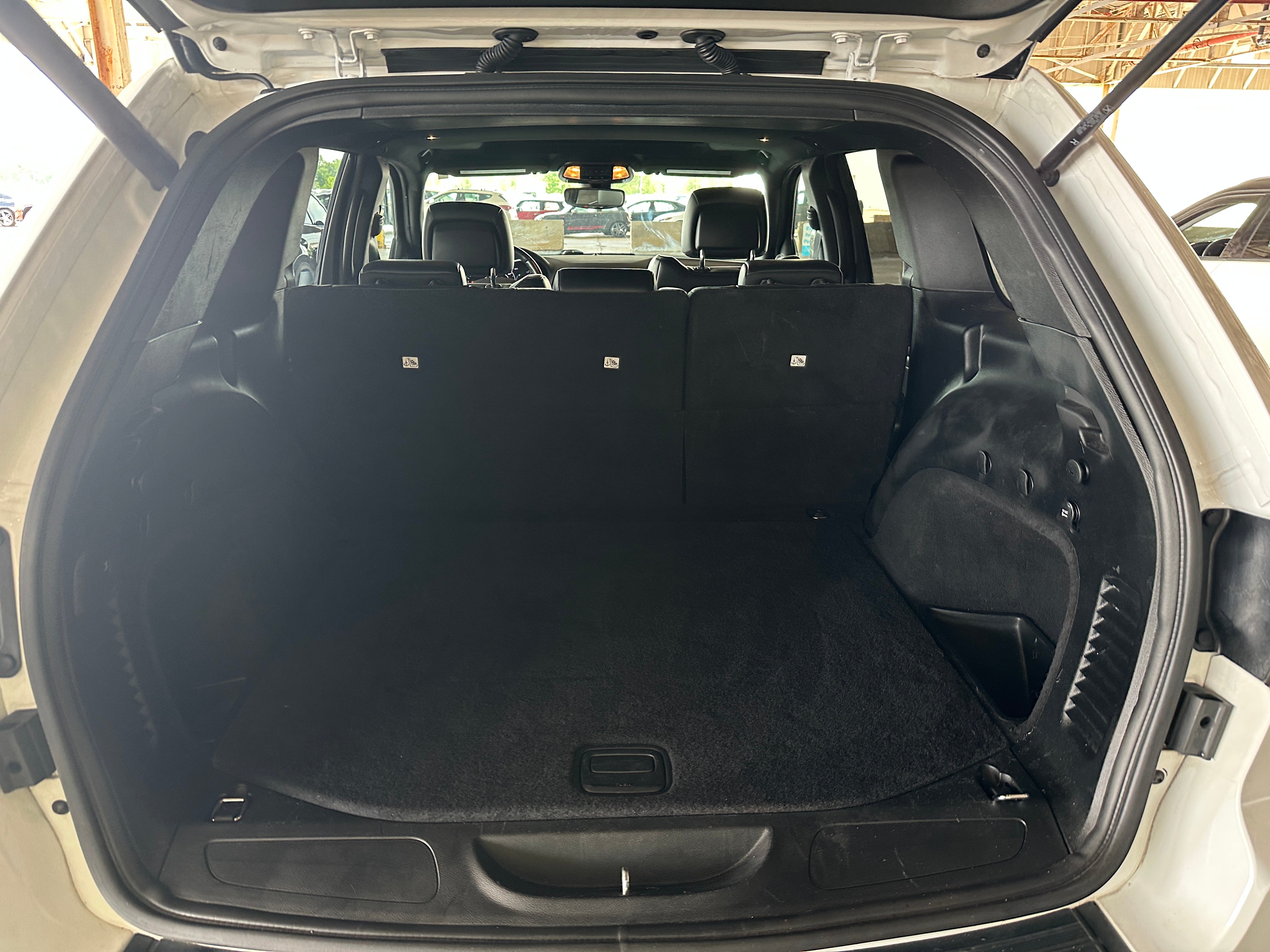 2019 Jeep Grand Cherokee Altitude 7