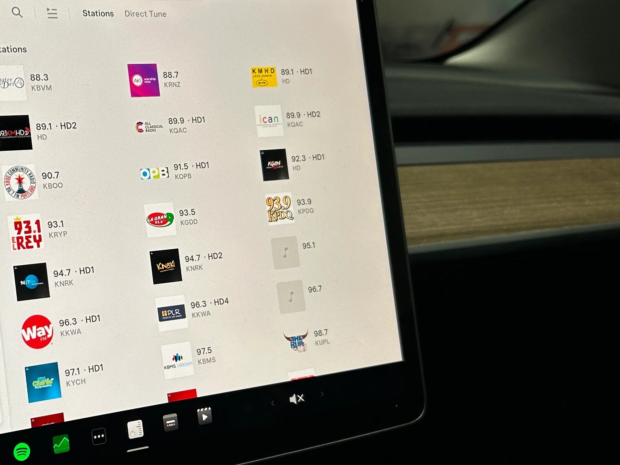 2023 Tesla Model 3 Standard Range 3
