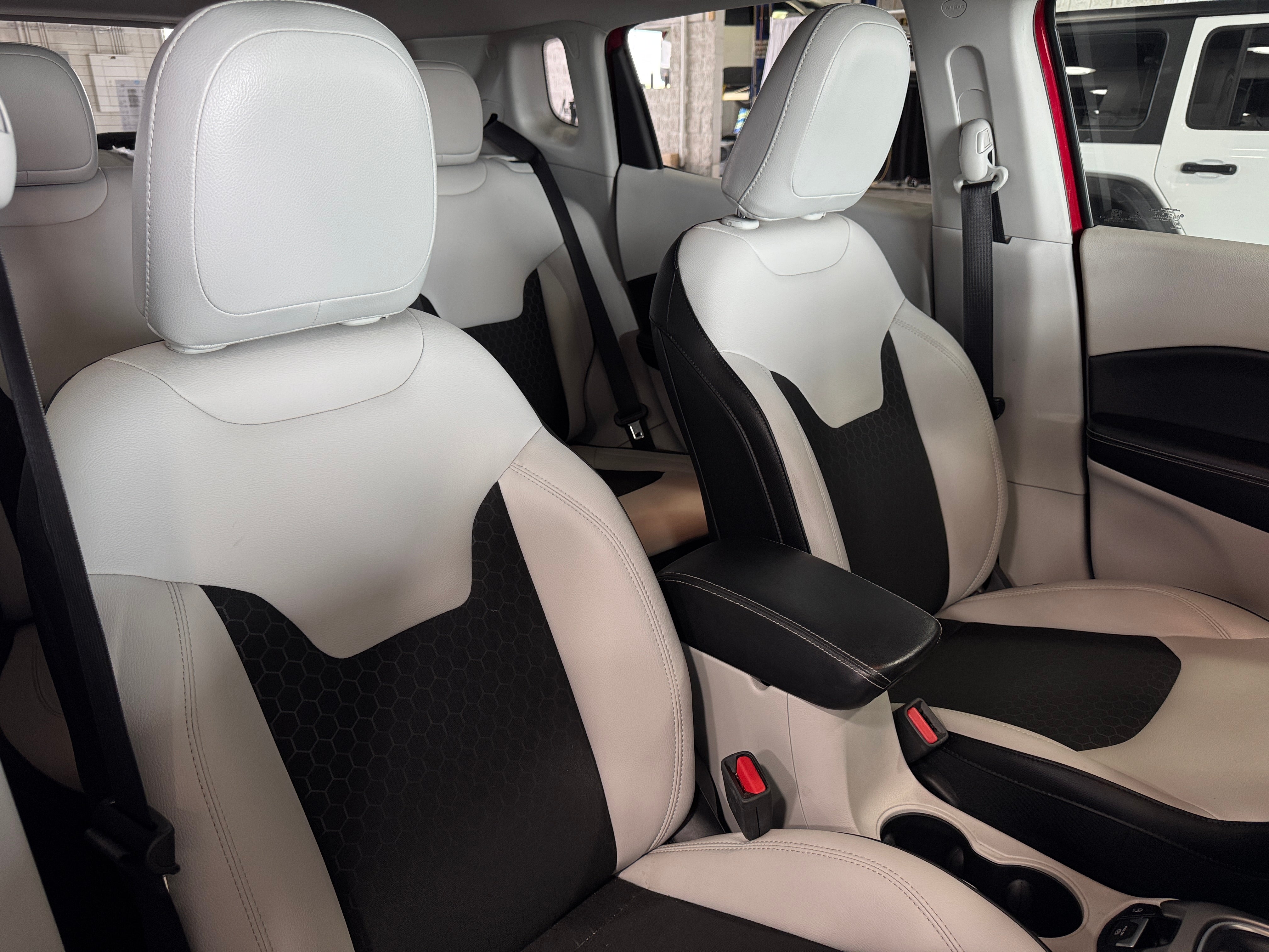 2018 Jeep Compass Latitude 2