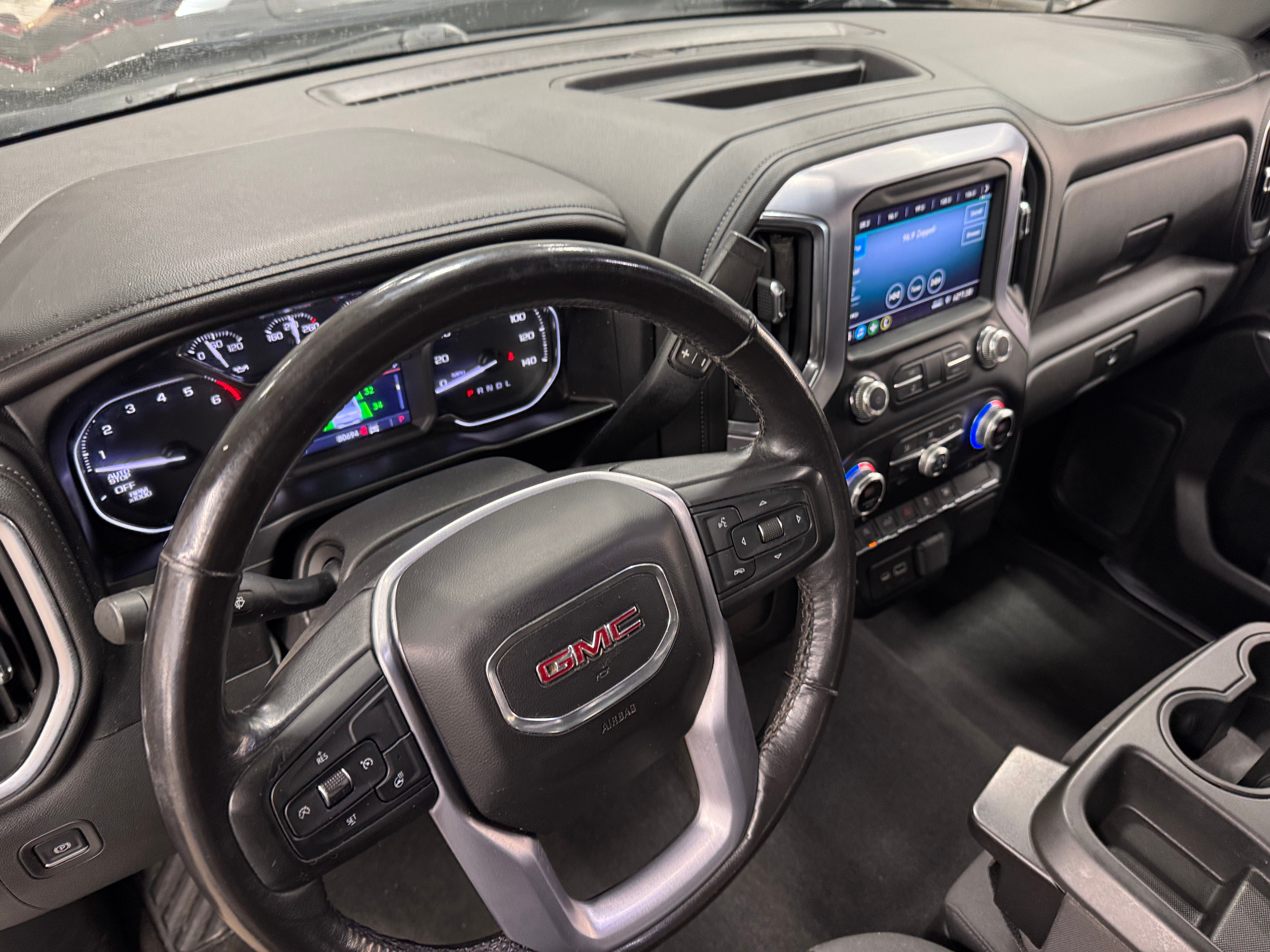 2020 GMC Sierra 1500 SLE 3