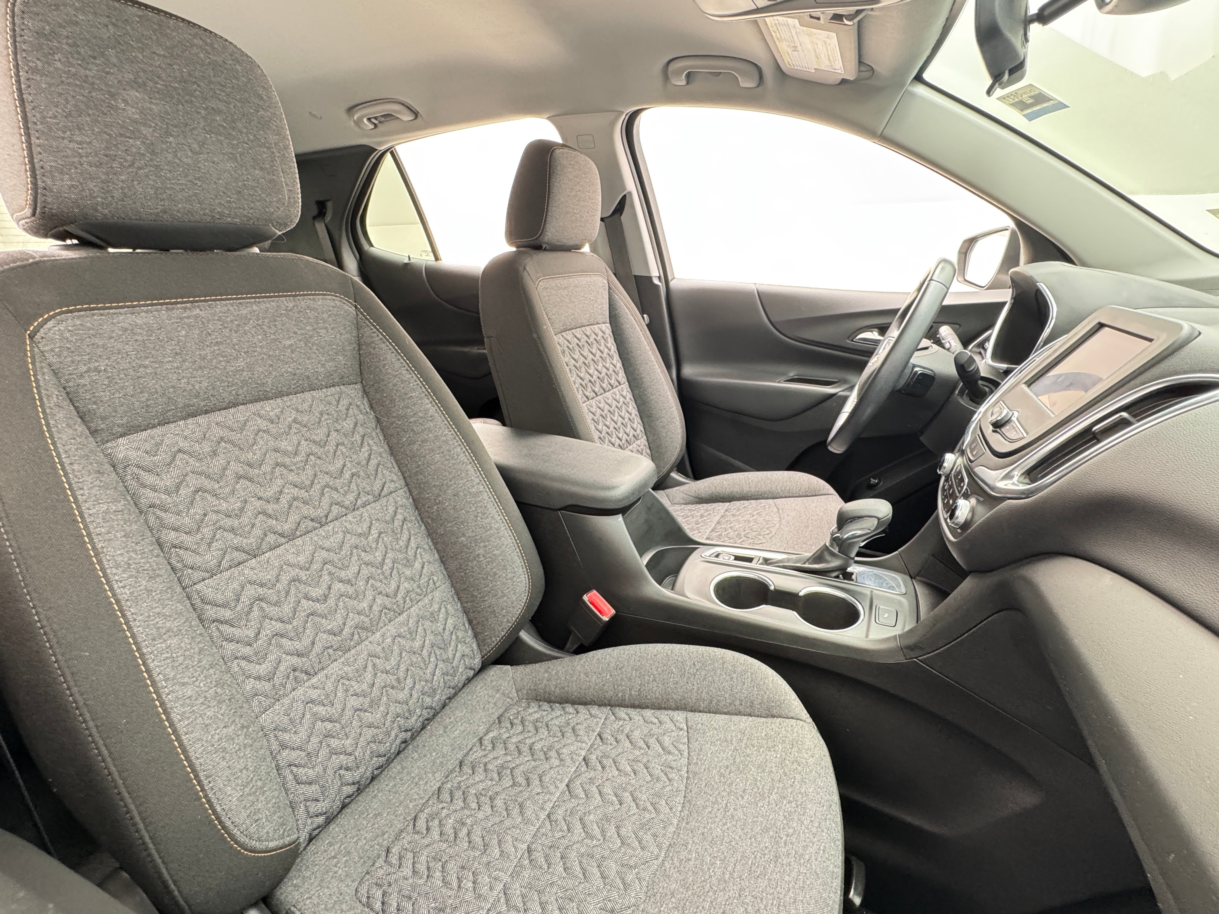 2022 Chevrolet Equinox LT 2
