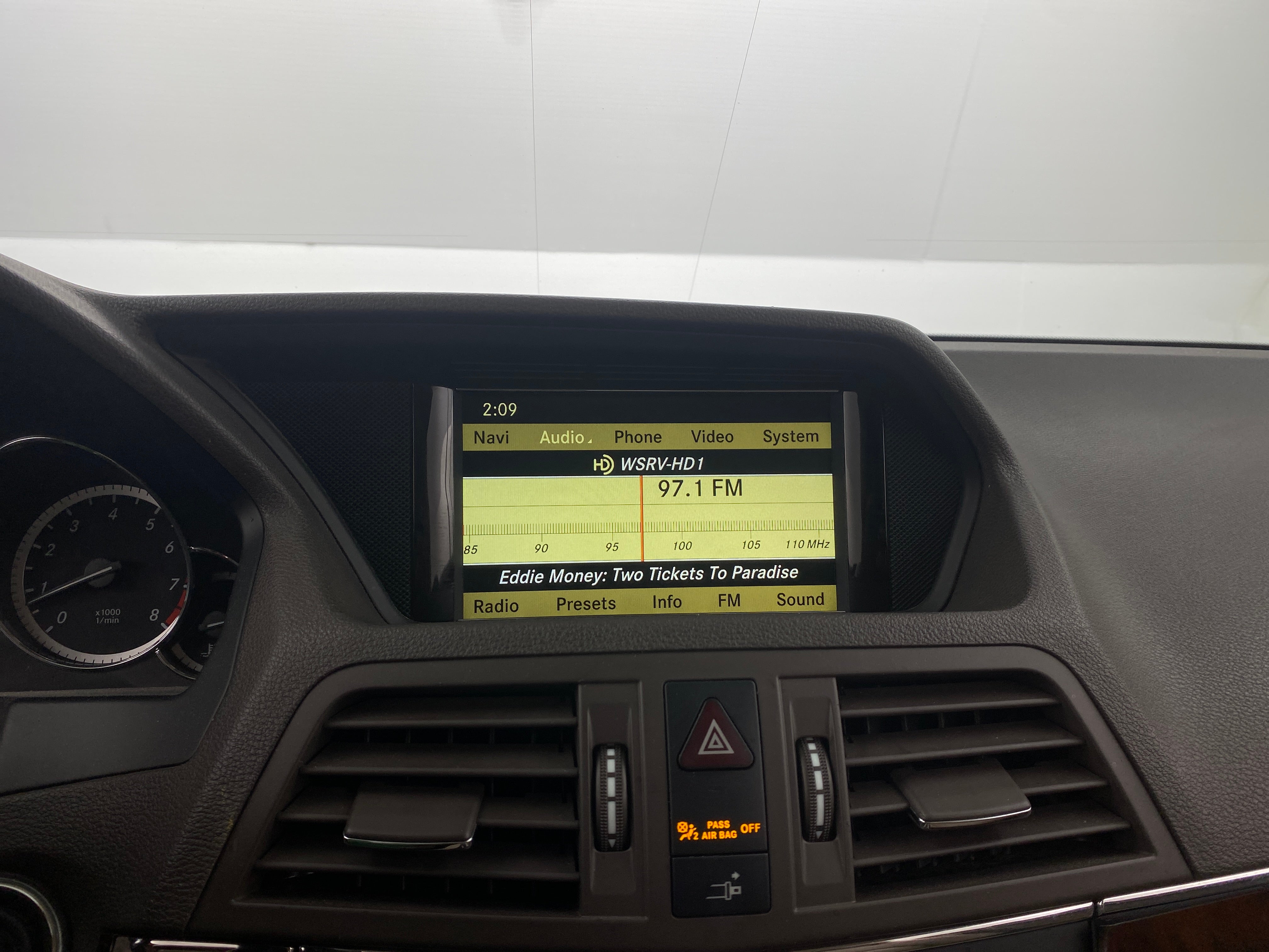 2011 Mercedes-Benz E-Class E 350 3