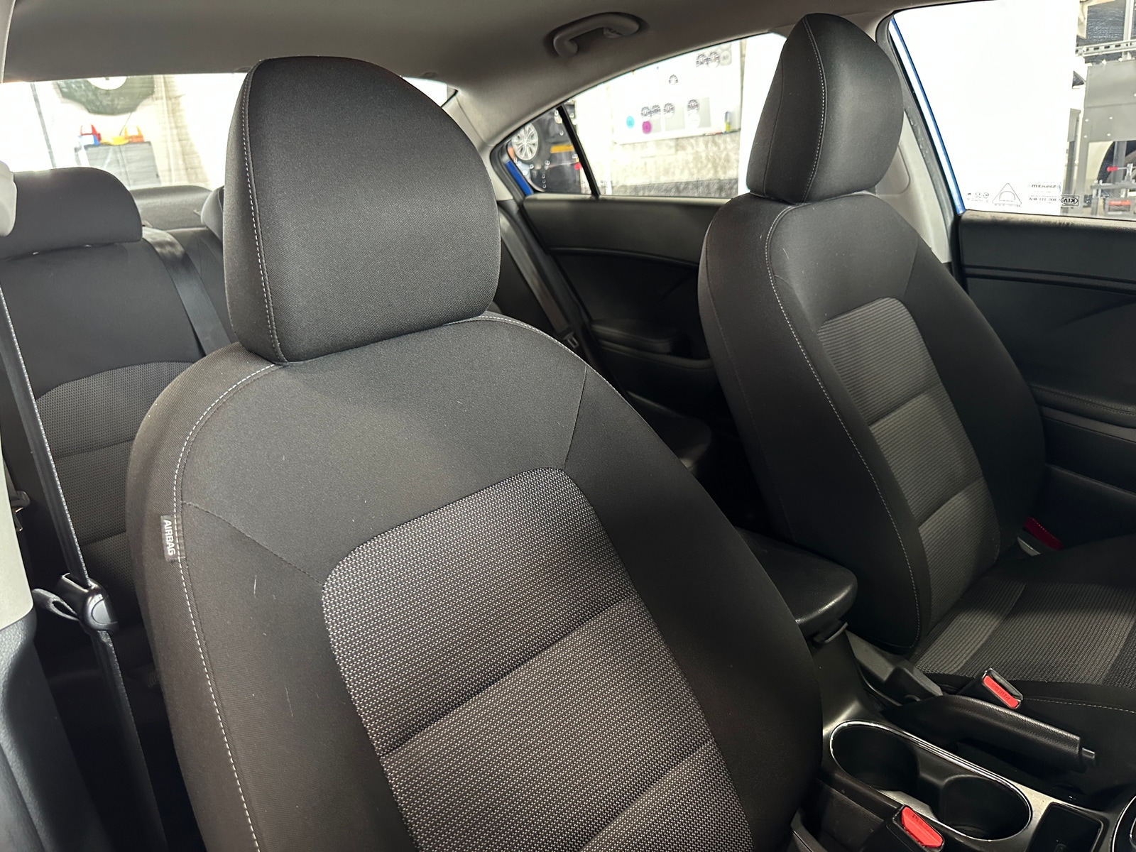 Thumbnail: 2017 Kia Forte - 2