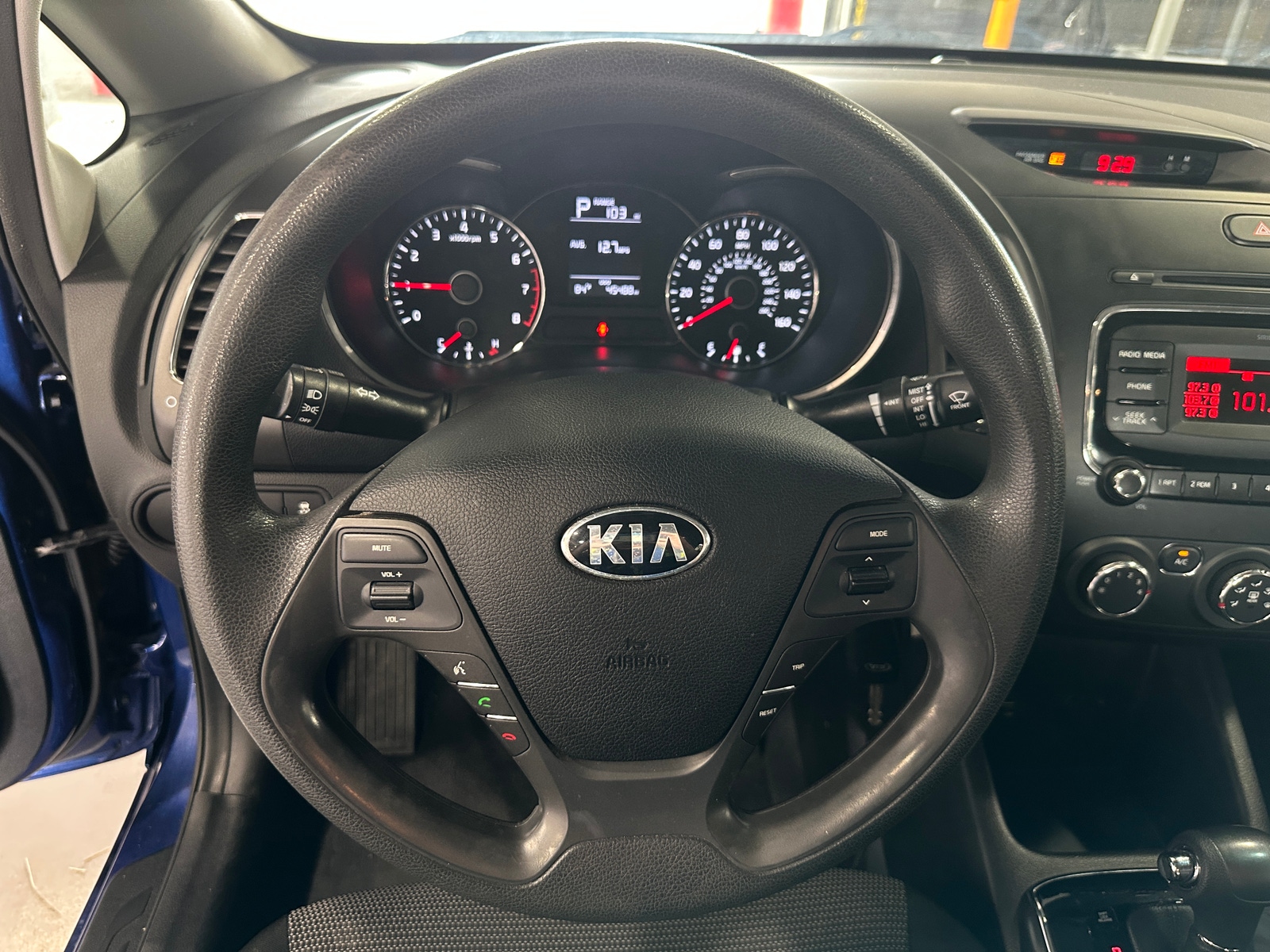 Thumbnail: 2017 Kia Forte - 5