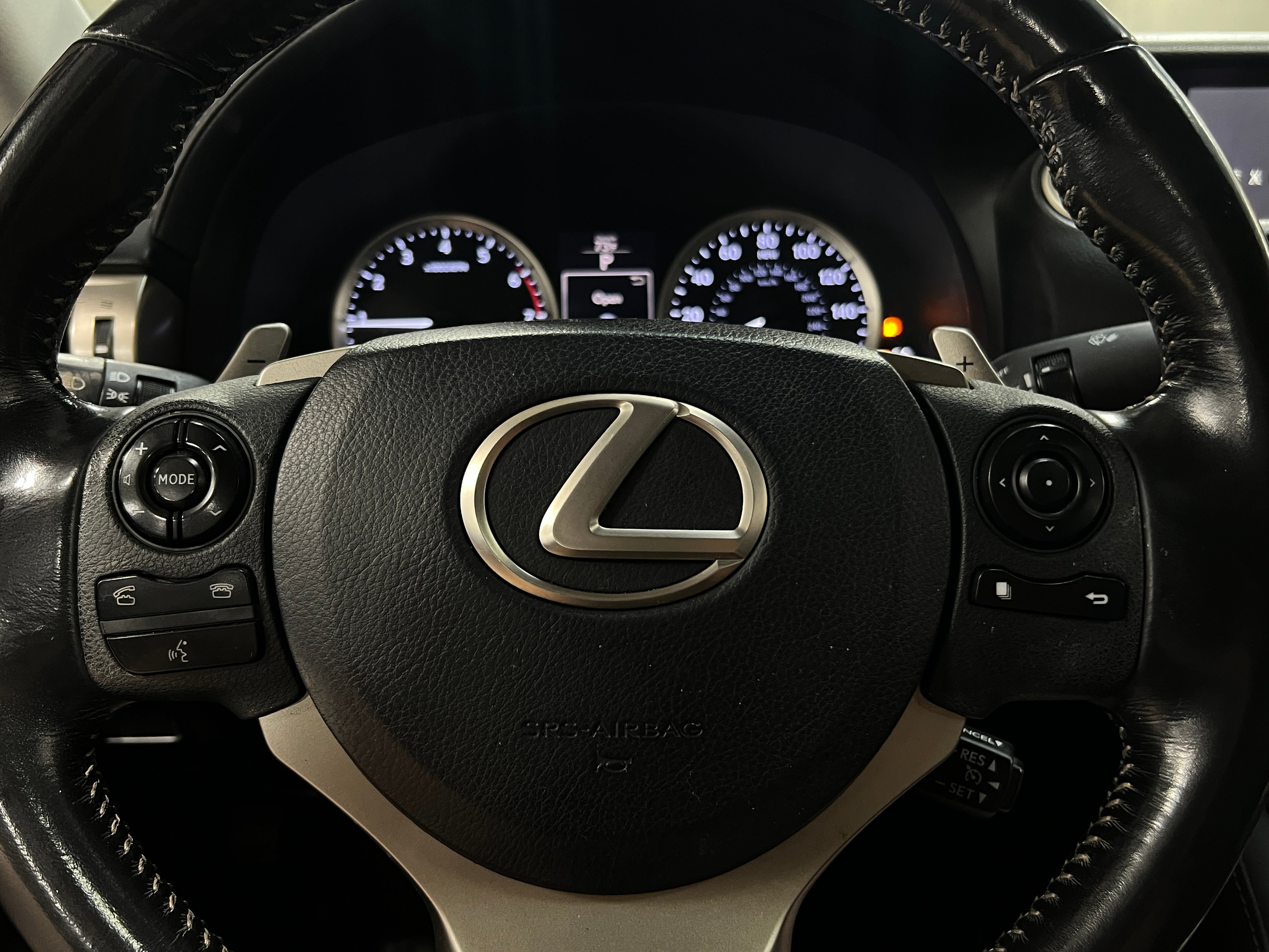 2016 Lexus IS 200t 4