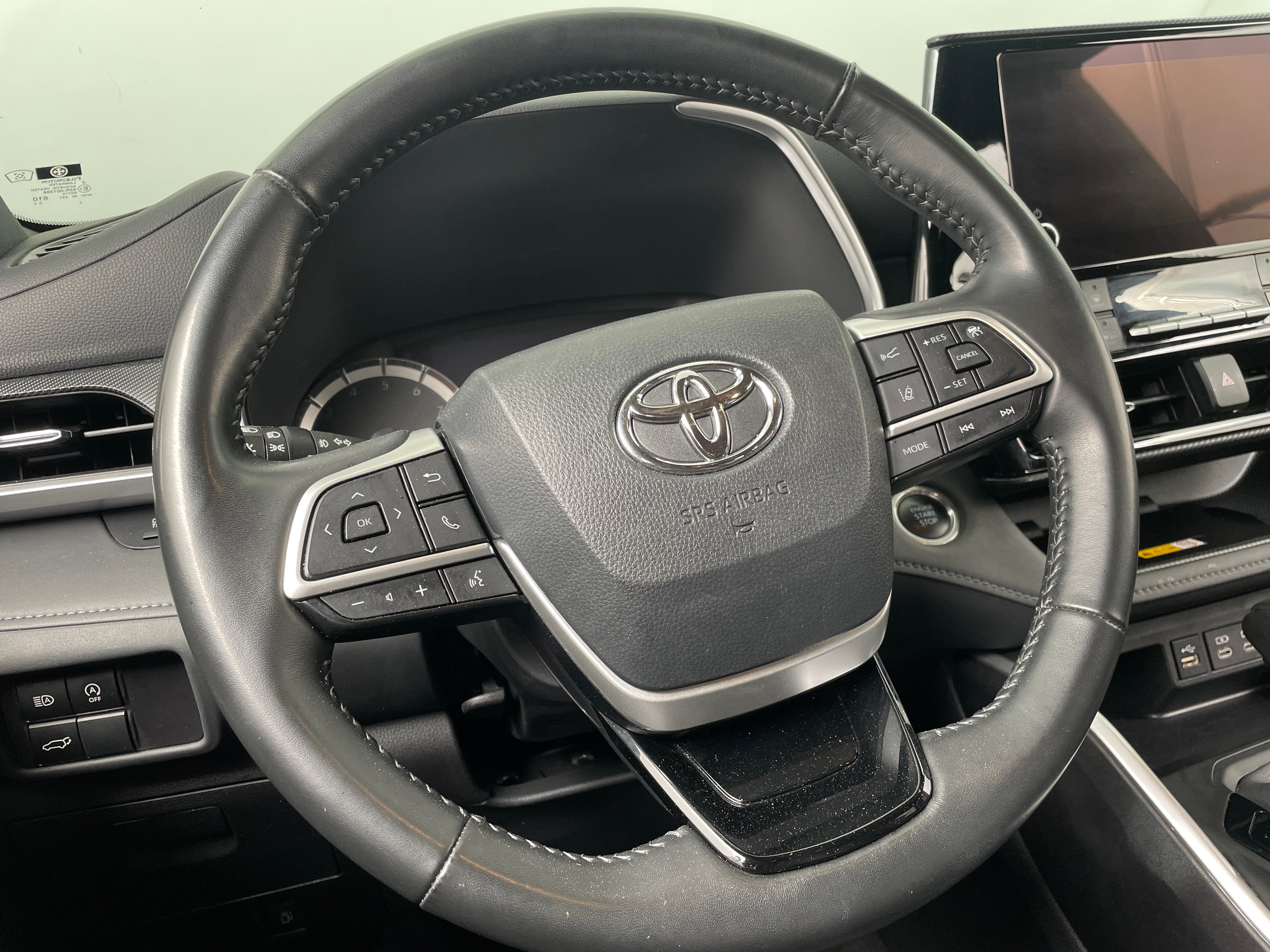 2024 Toyota Highlander XSE 5