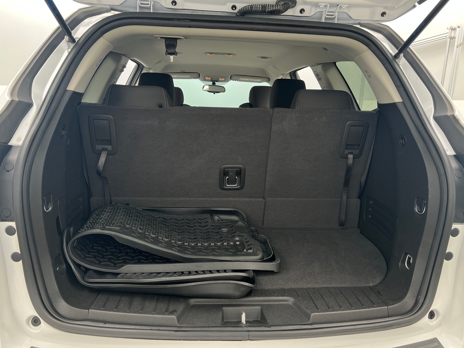 Thumbnail: 2017 Chevrolet Traverse - 7