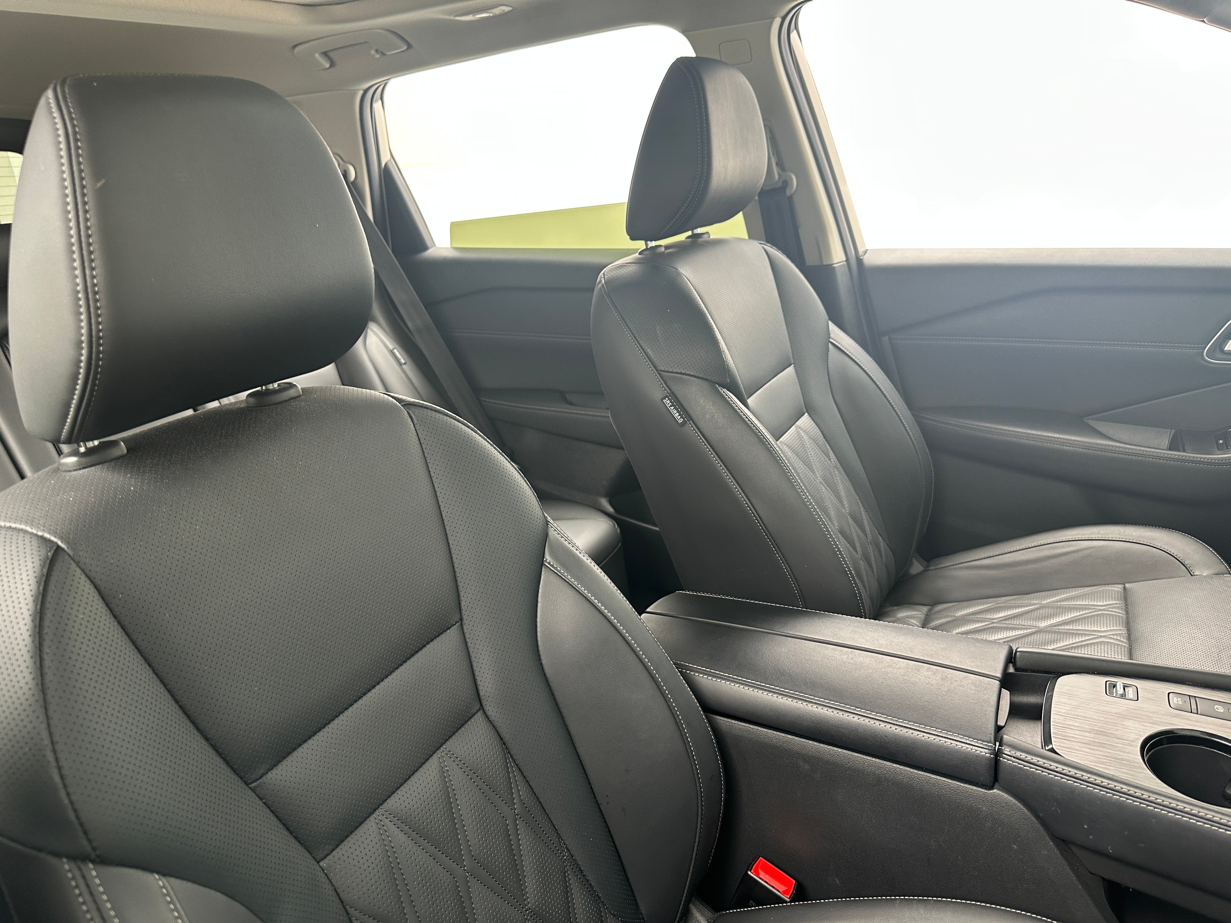 2024 Nissan Rogue Platinum 2