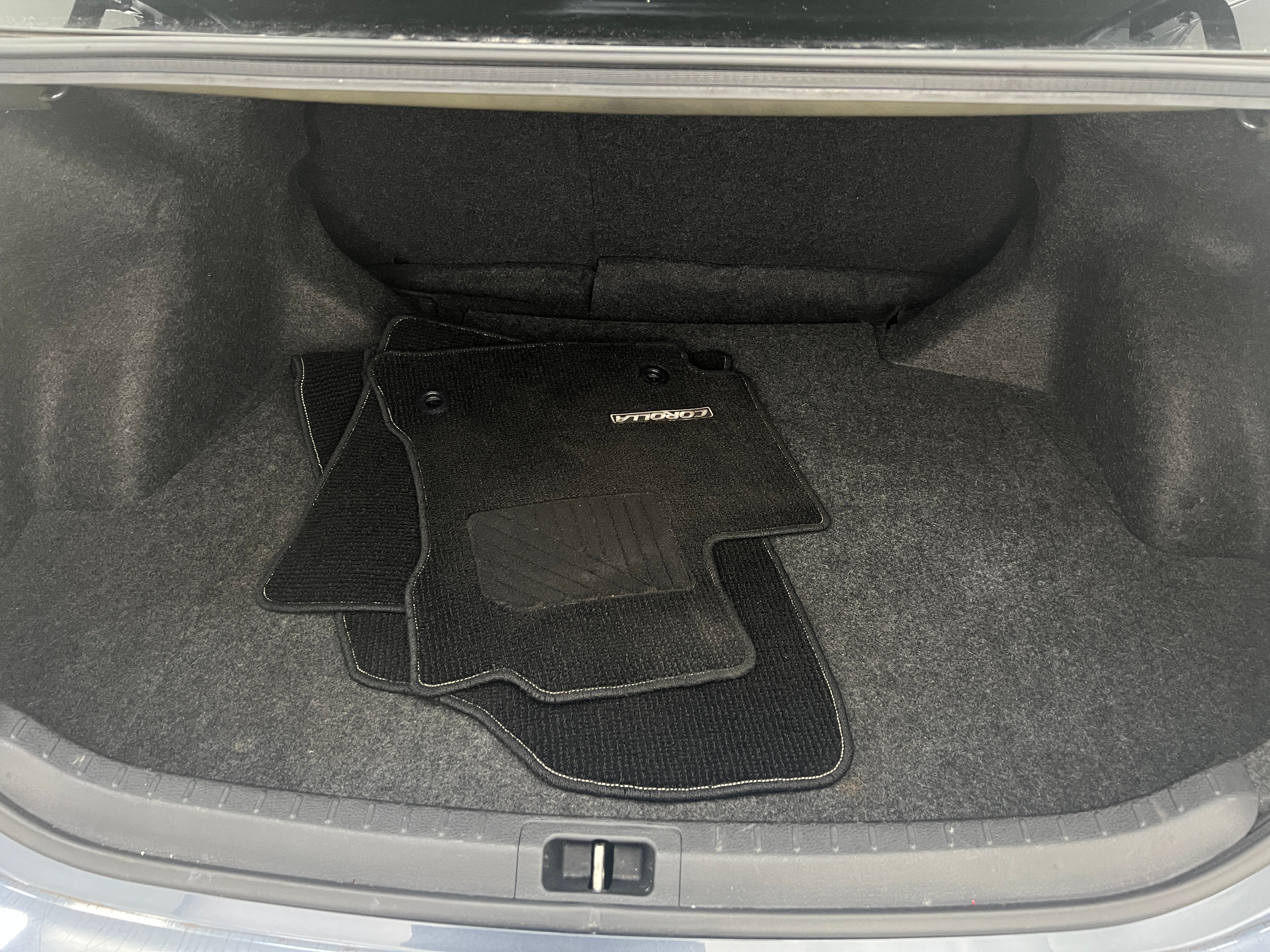 2019 Toyota Corolla LE 7