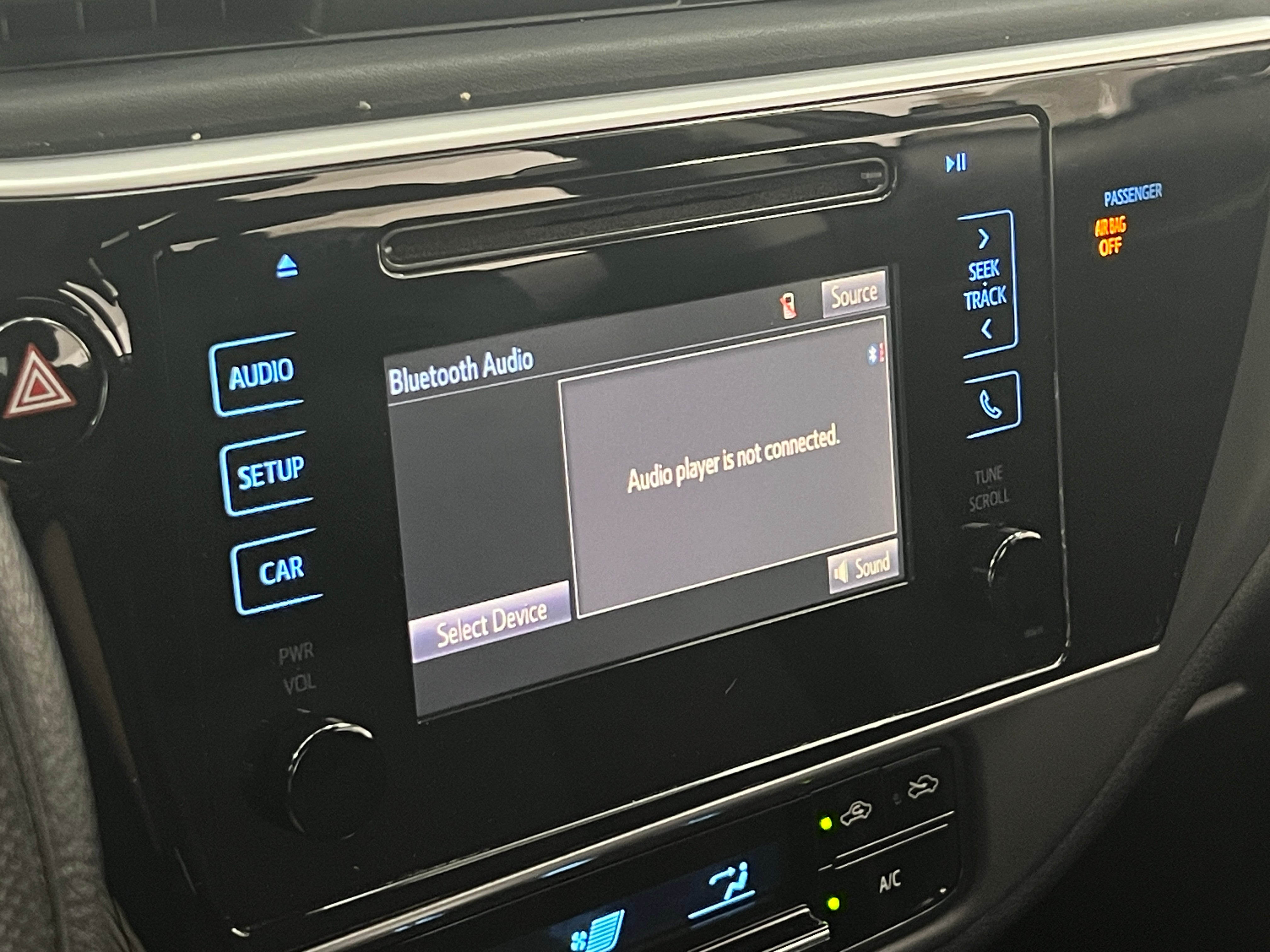 2019 Toyota Corolla LE 4