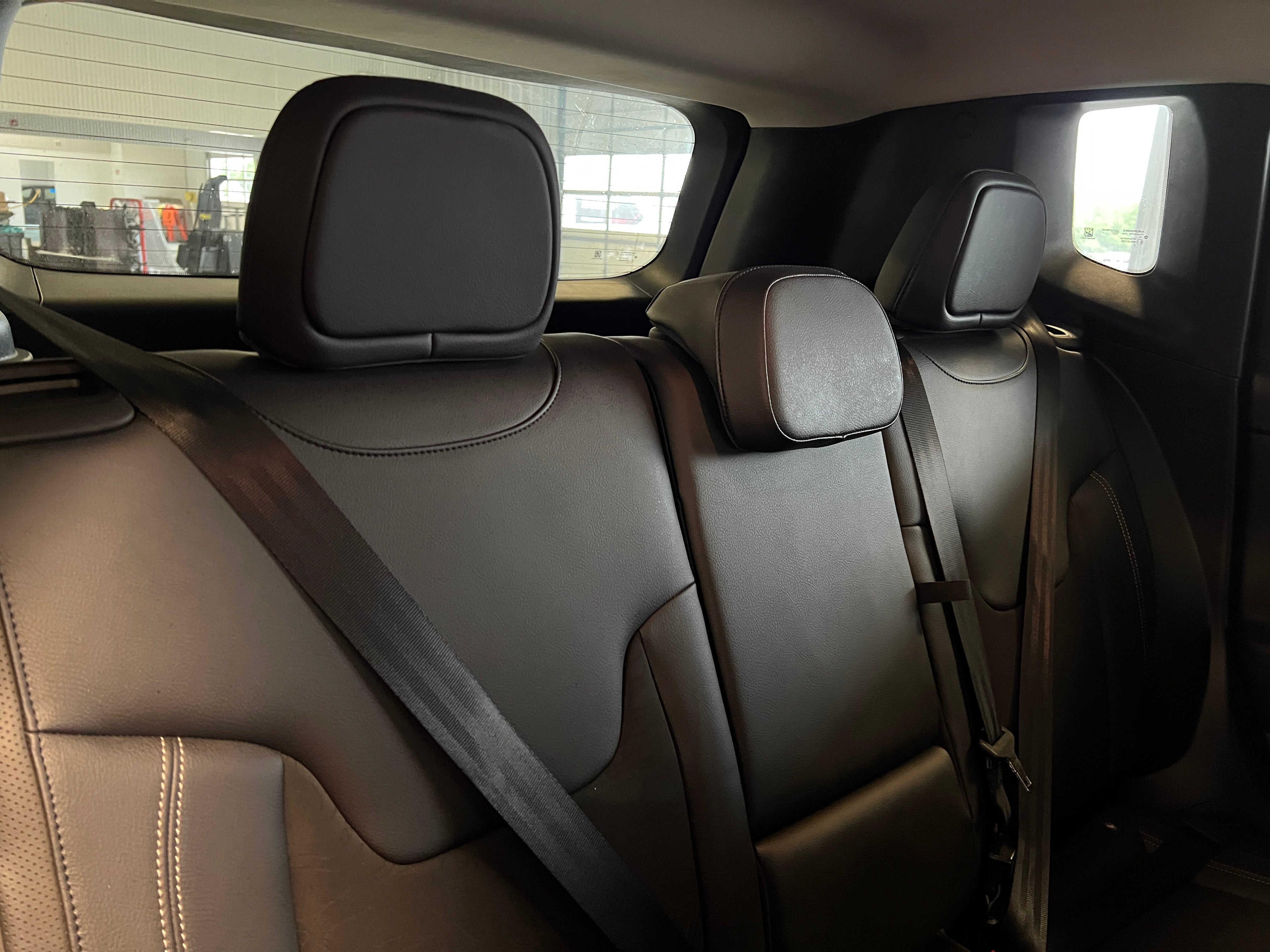 2017 Jeep Renegade Deserthawk 5