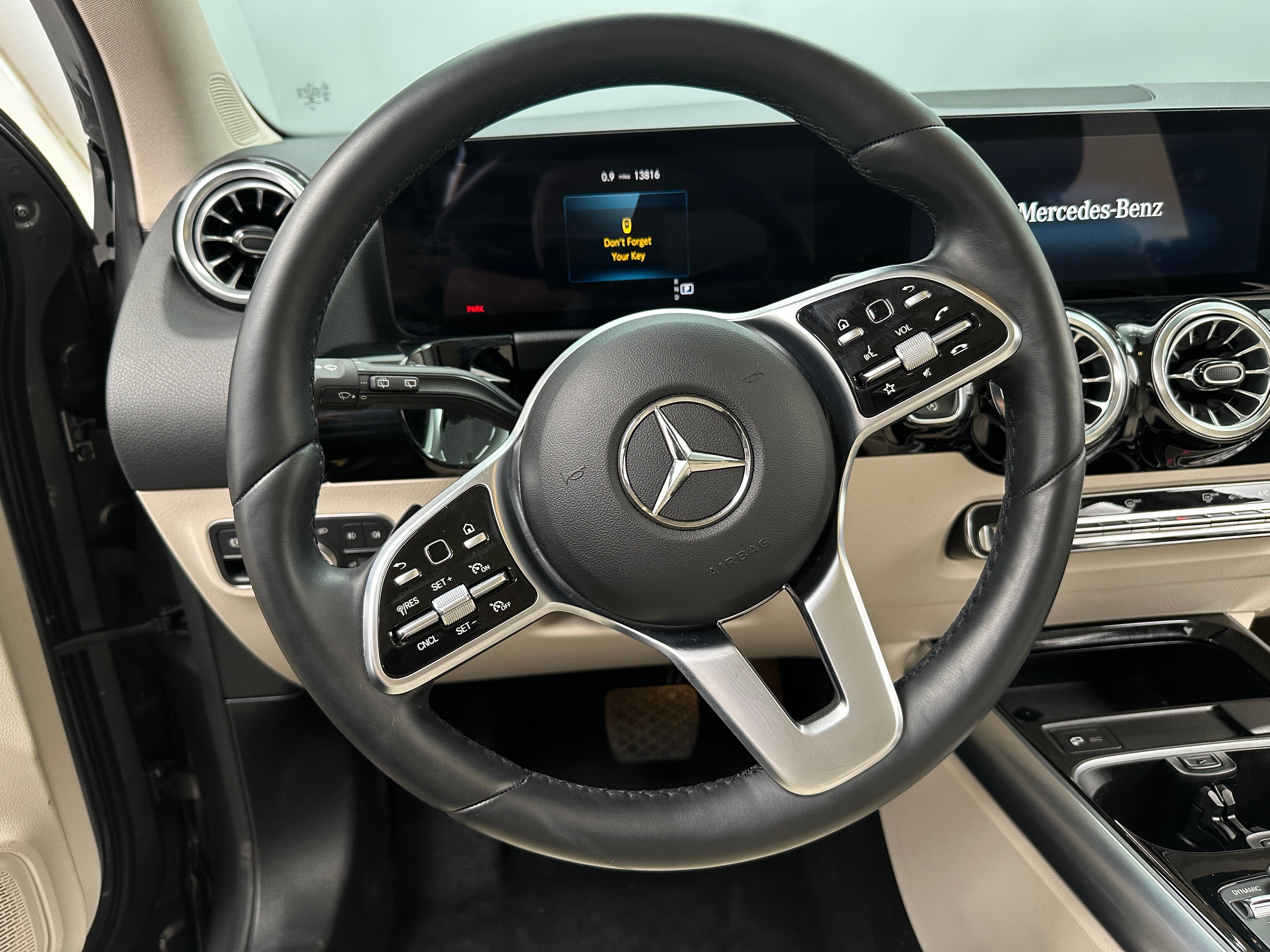2023 Mercedes-Benz GLA 250 4MATIC 4