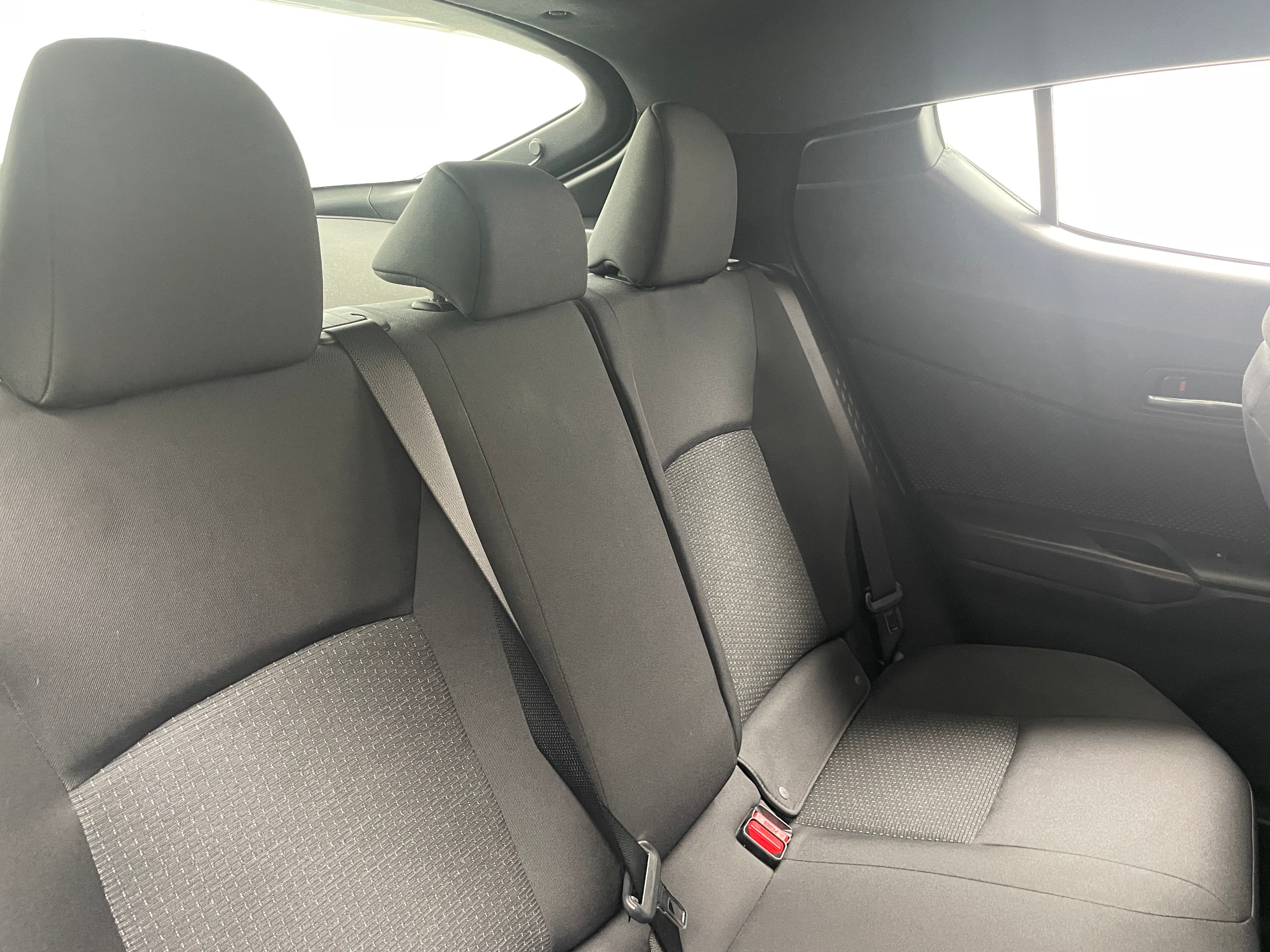 2018 Toyota C-HR XLE 6