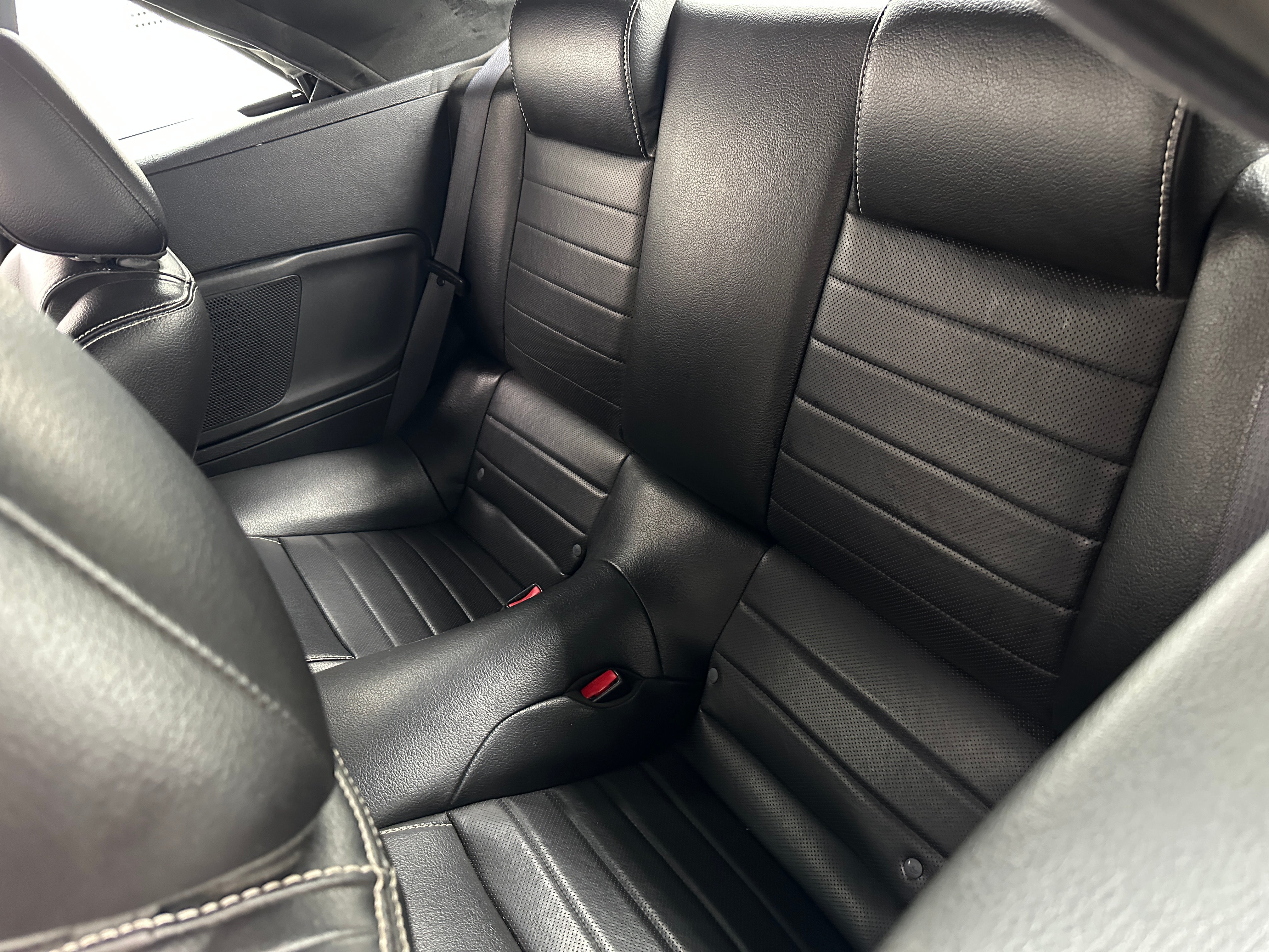 2010 Ford Mustang GT Premium 6