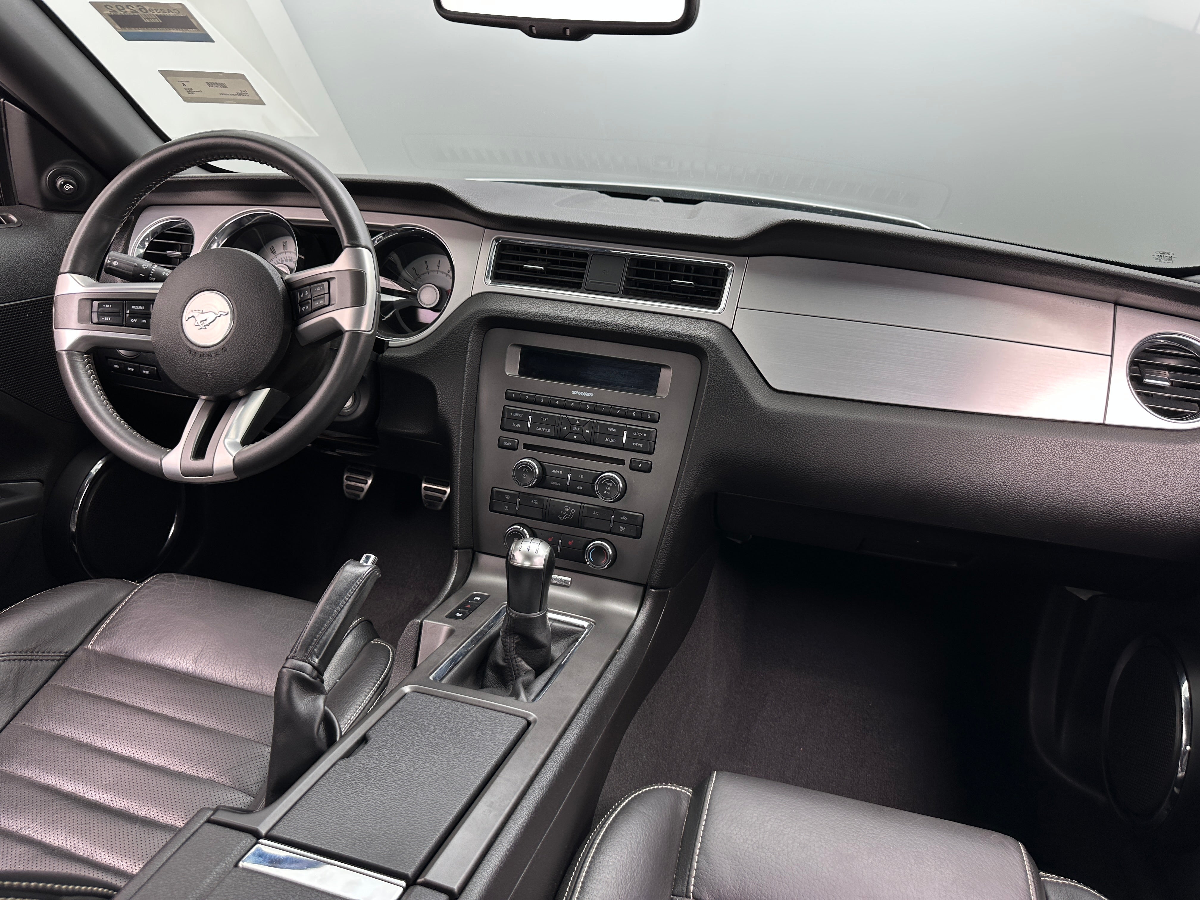 2010 Ford Mustang GT Premium 3