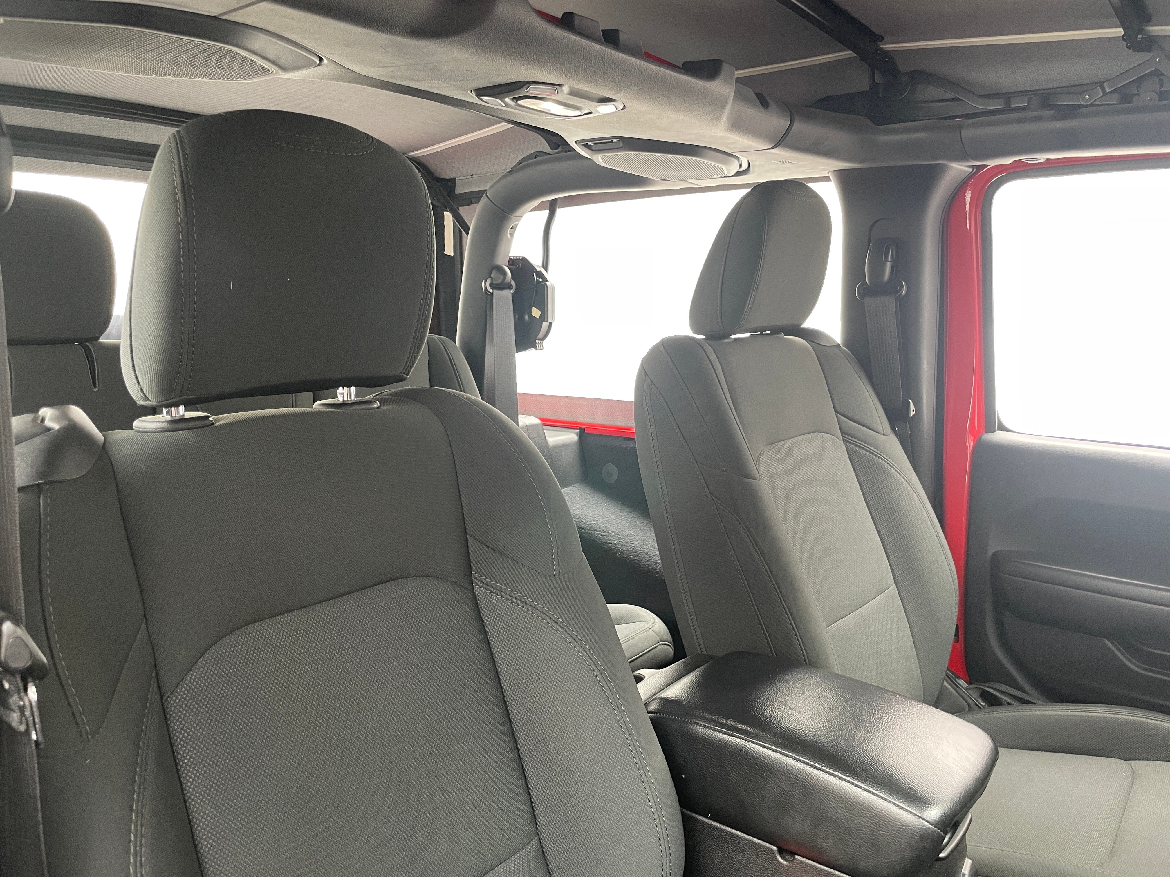 2018 Jeep Wrangler Sport 2