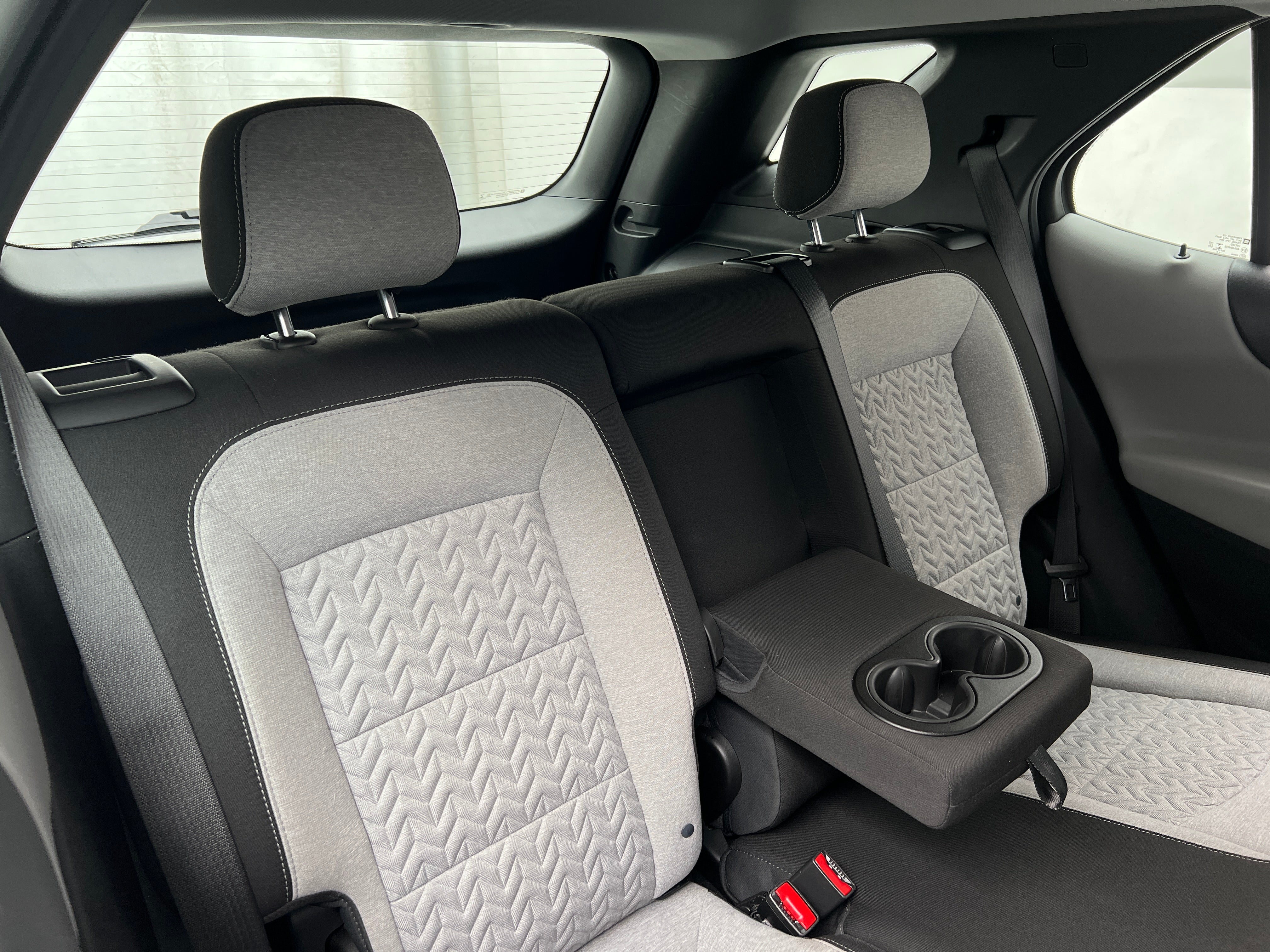 2022 Chevrolet Equinox LS 6