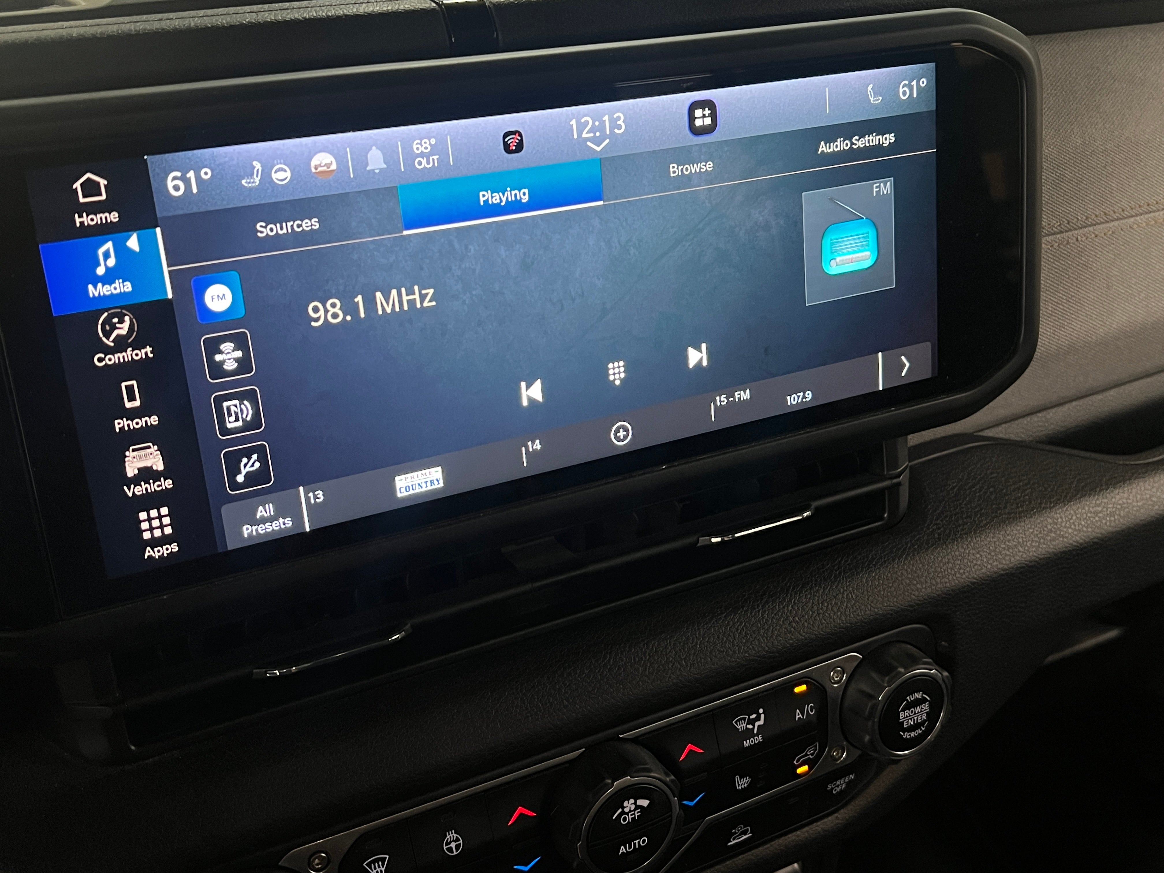 2024 Jeep Wrangler Sport S 4