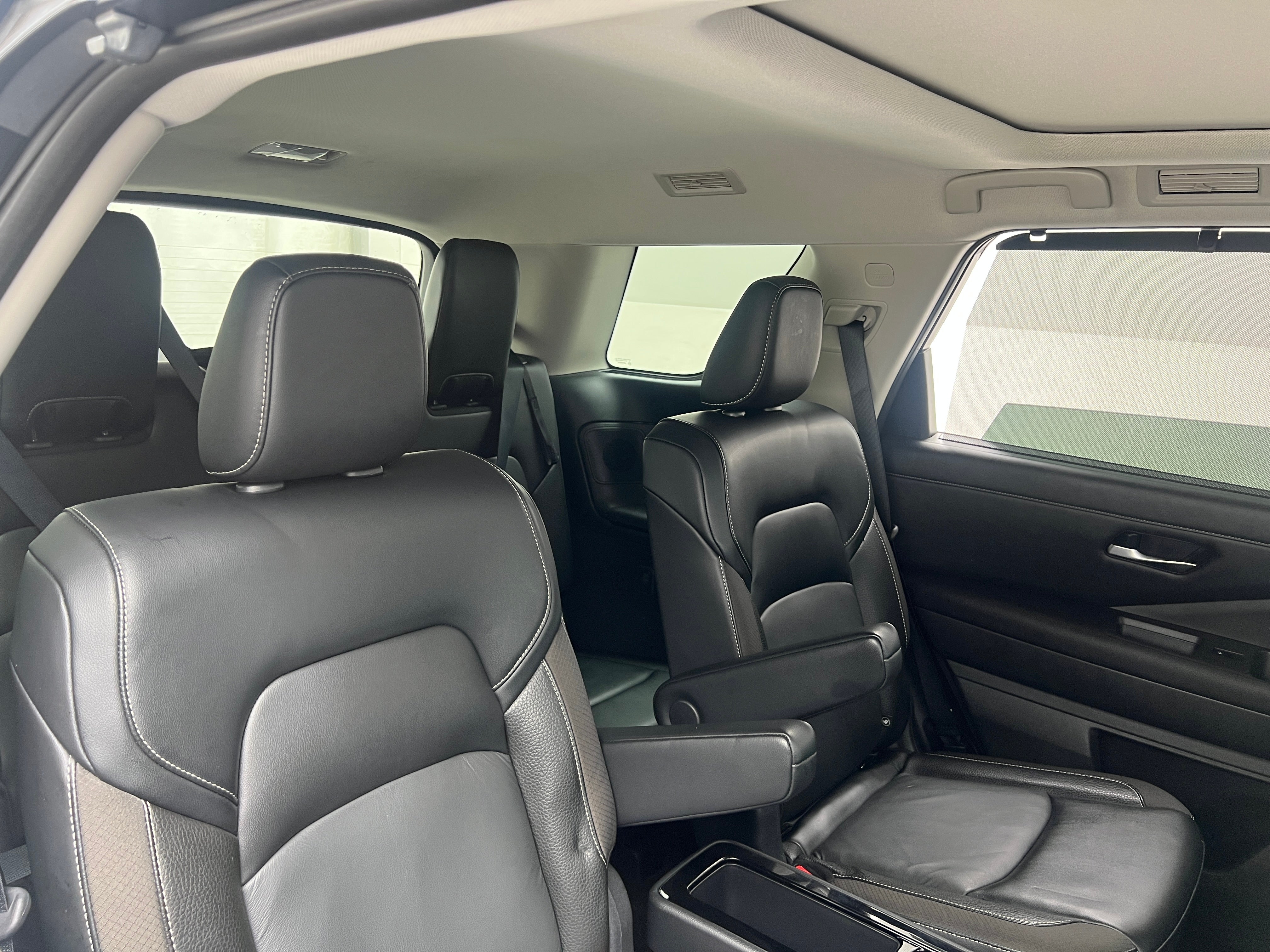 2023 Nissan Pathfinder SL 5