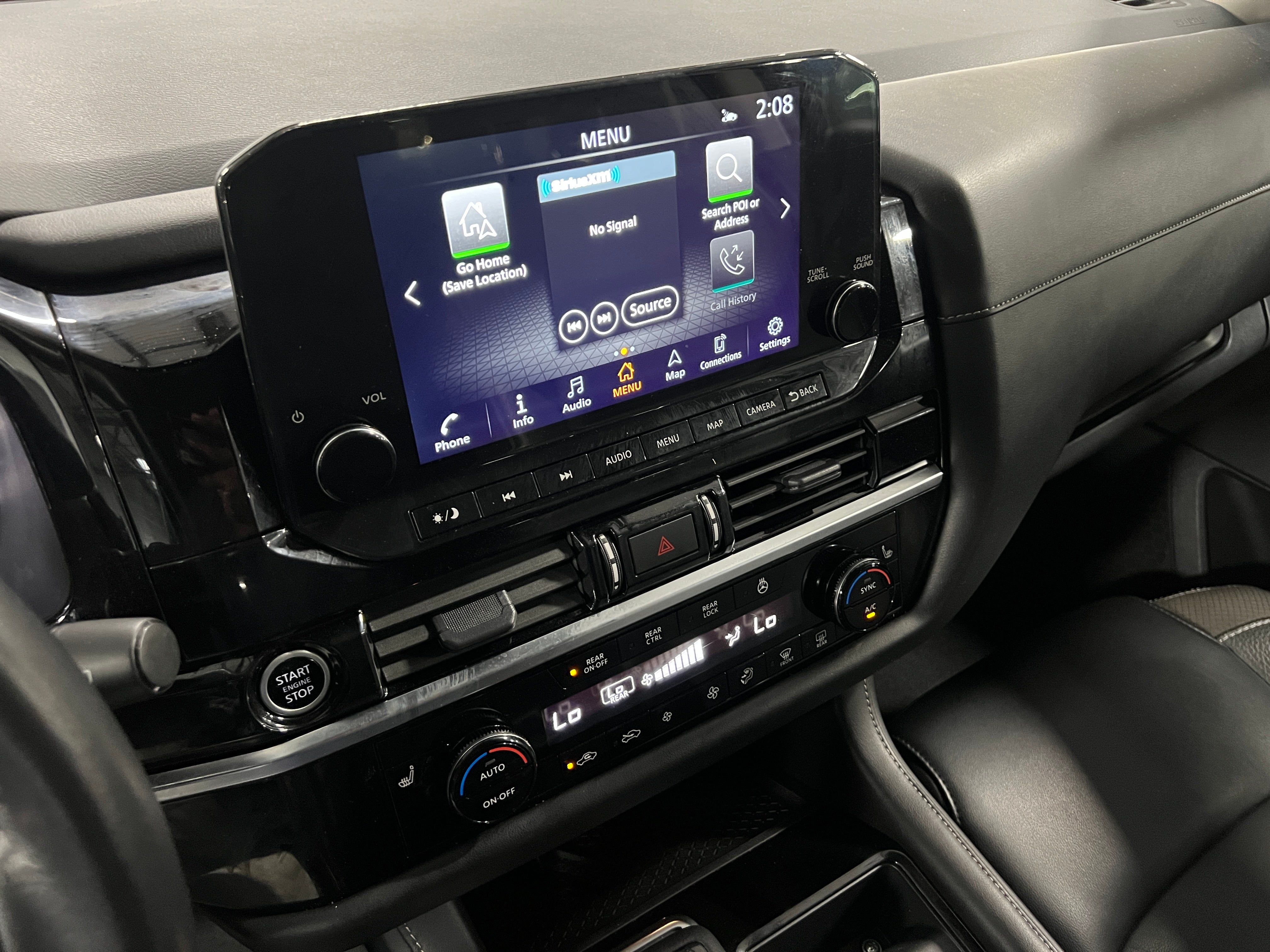 2023 Nissan Pathfinder SL 3