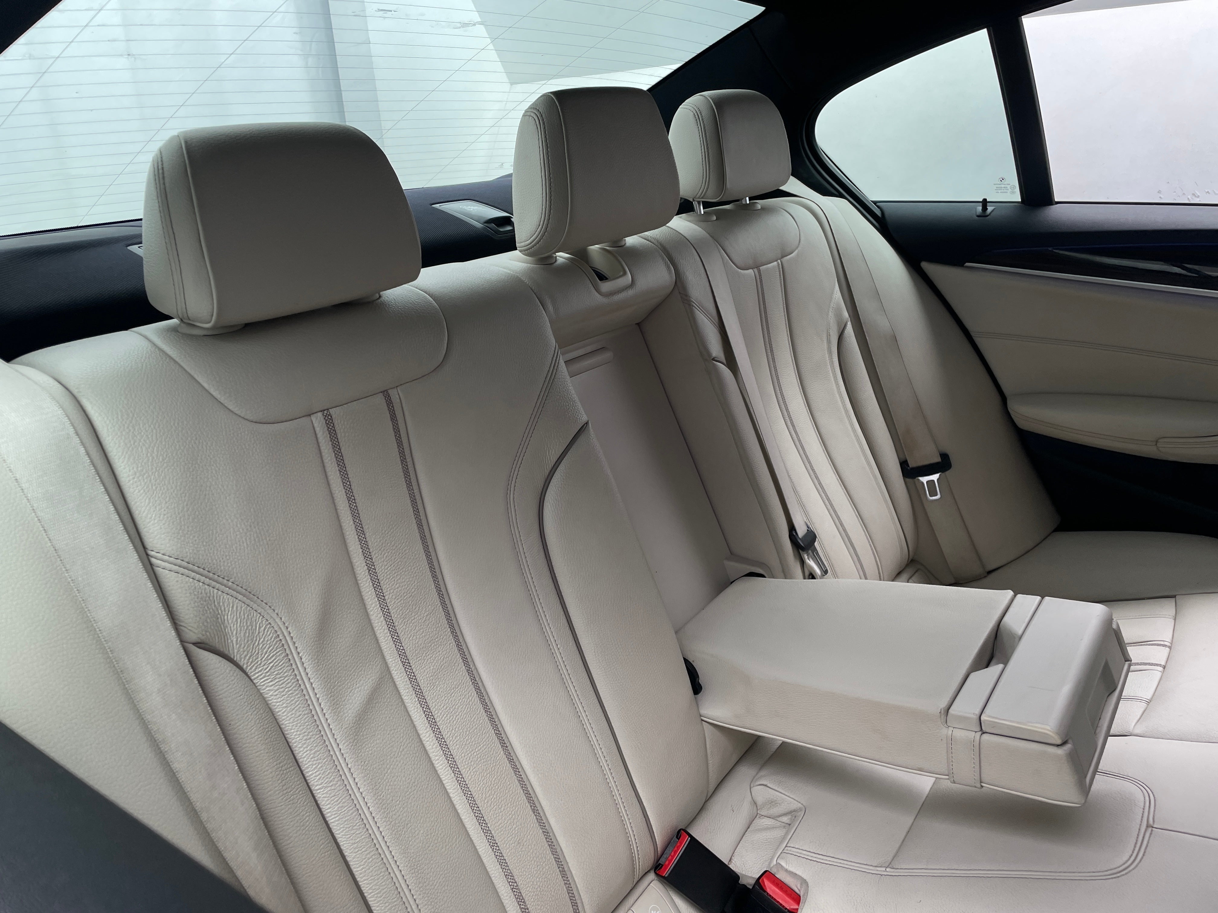 2018 BMW 5 Series 530e iPerformance 5