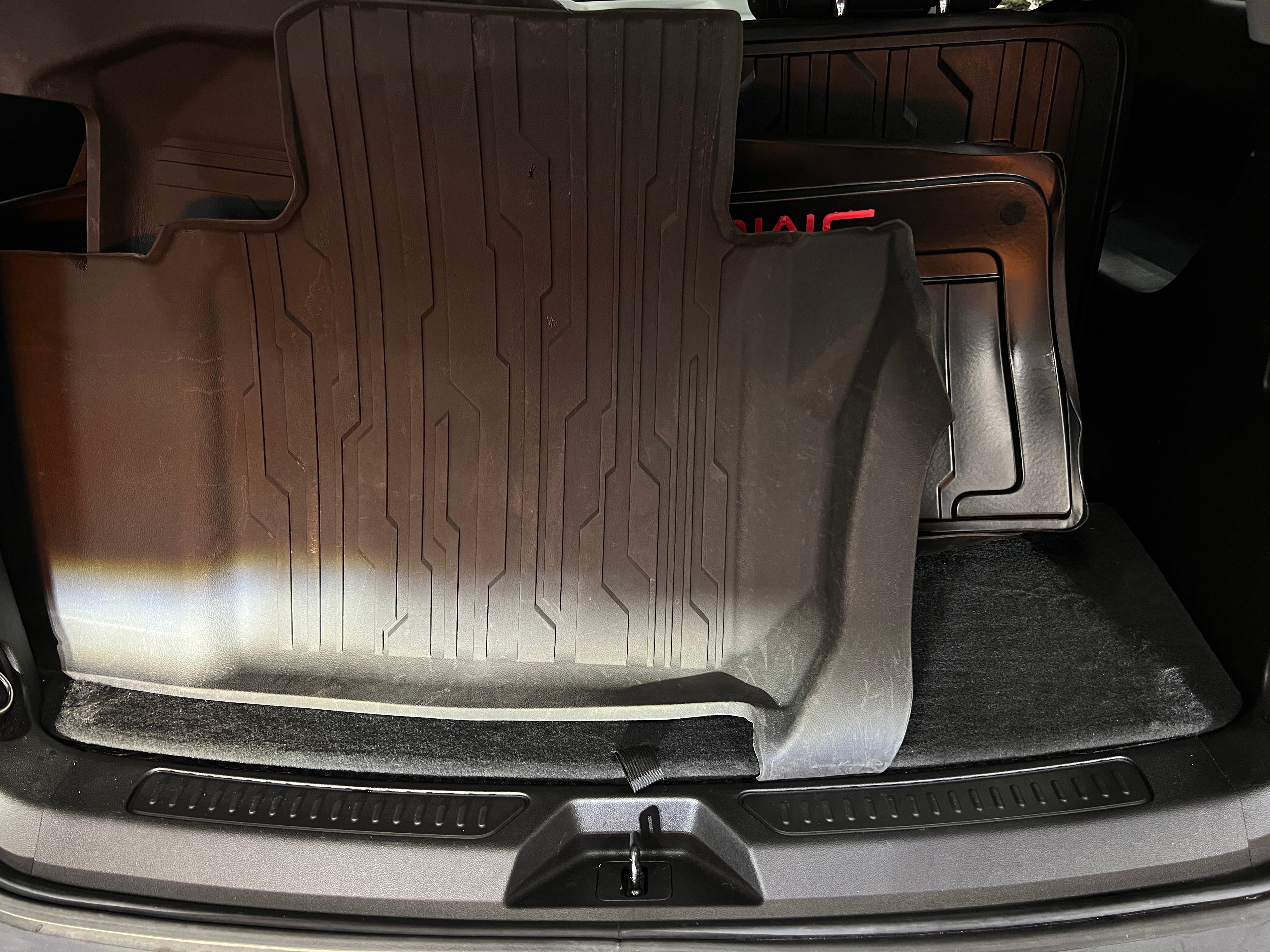 2023 GMC Acadia SLE 7