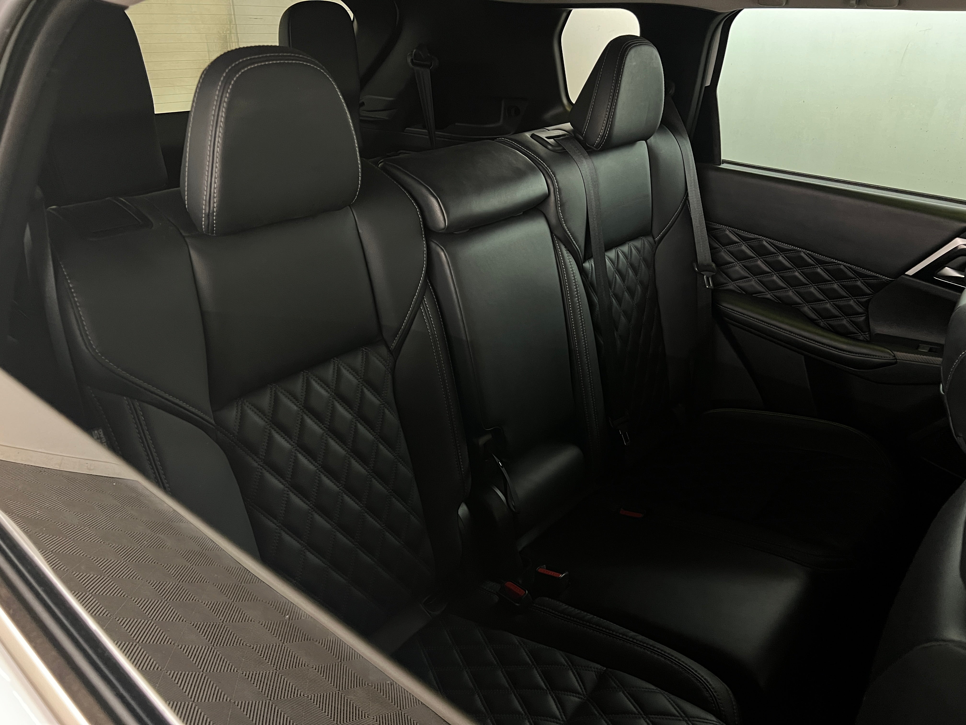 2022 Mitsubishi Outlander SEL 5
