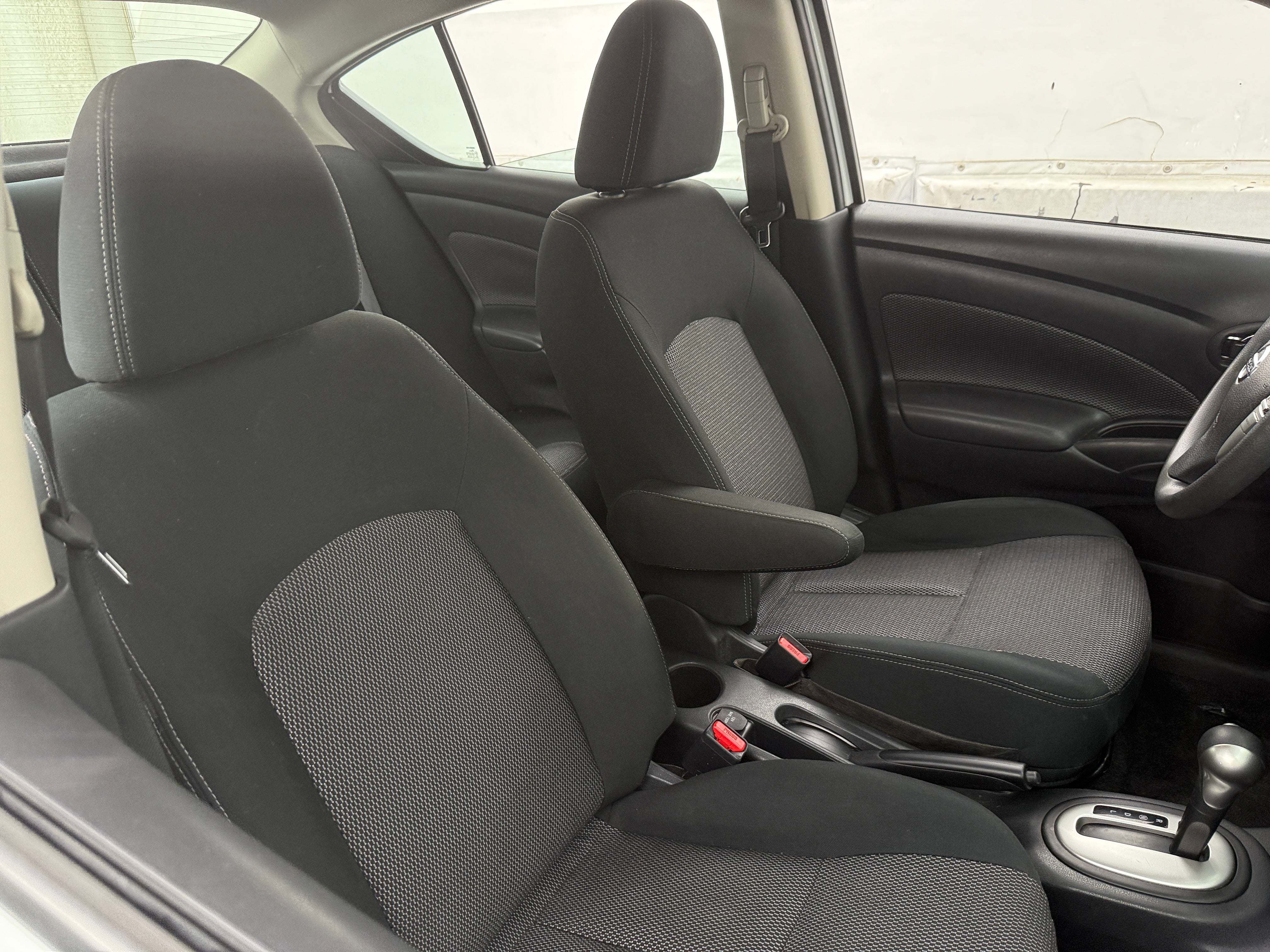 2019 Nissan Versa SV 2