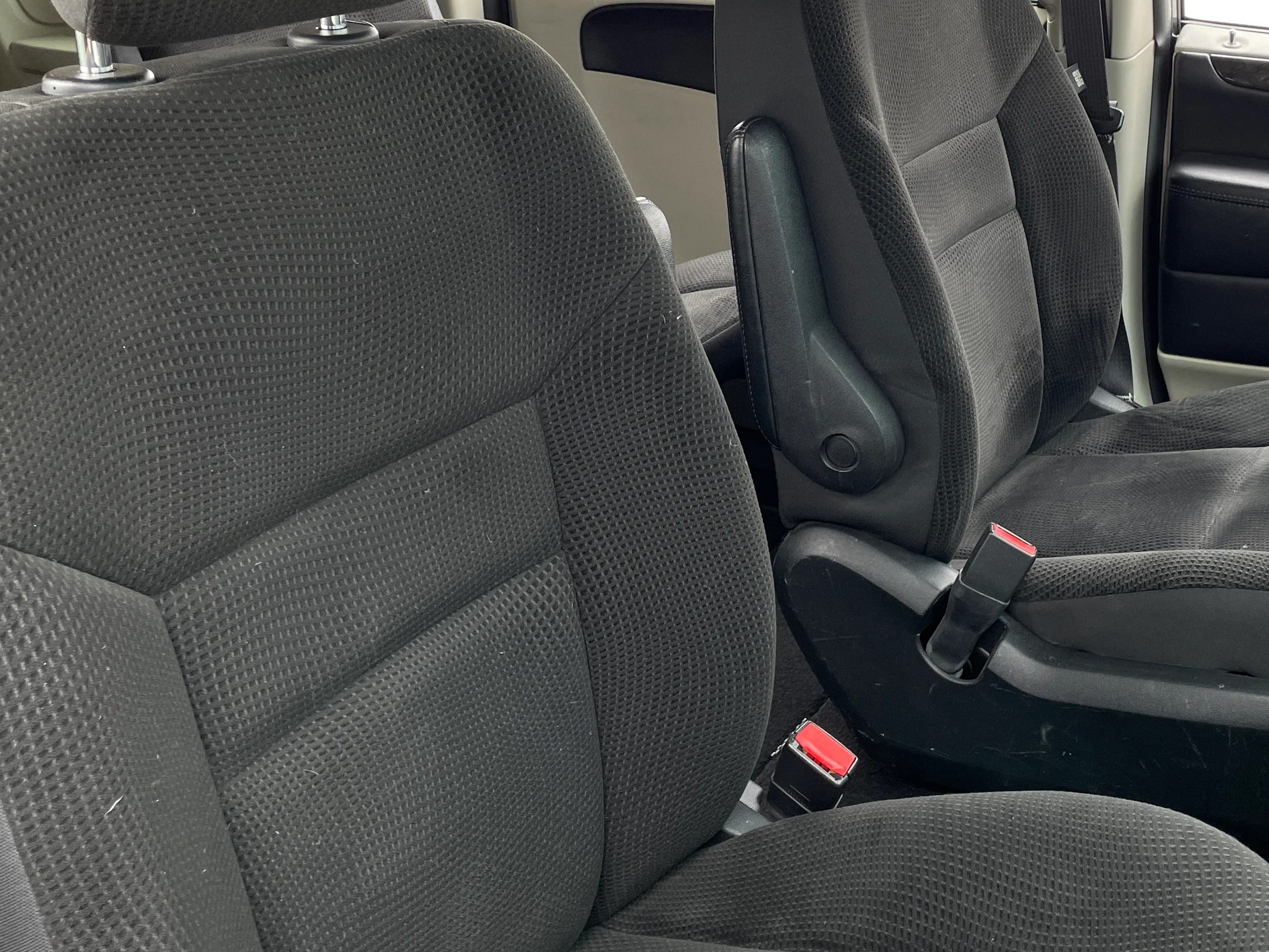 2019 Dodge Grand Caravan SE 2