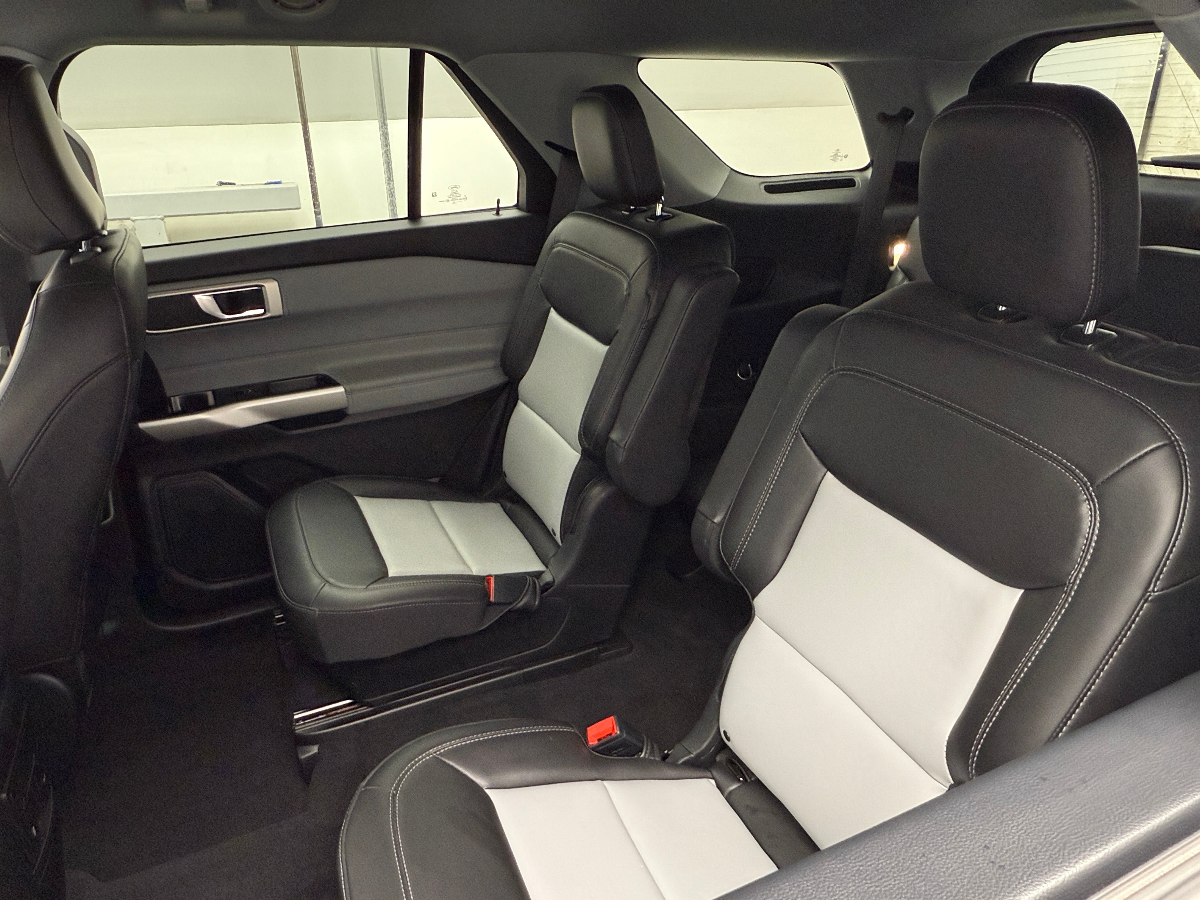 2022 Ford Explorer XLT 5