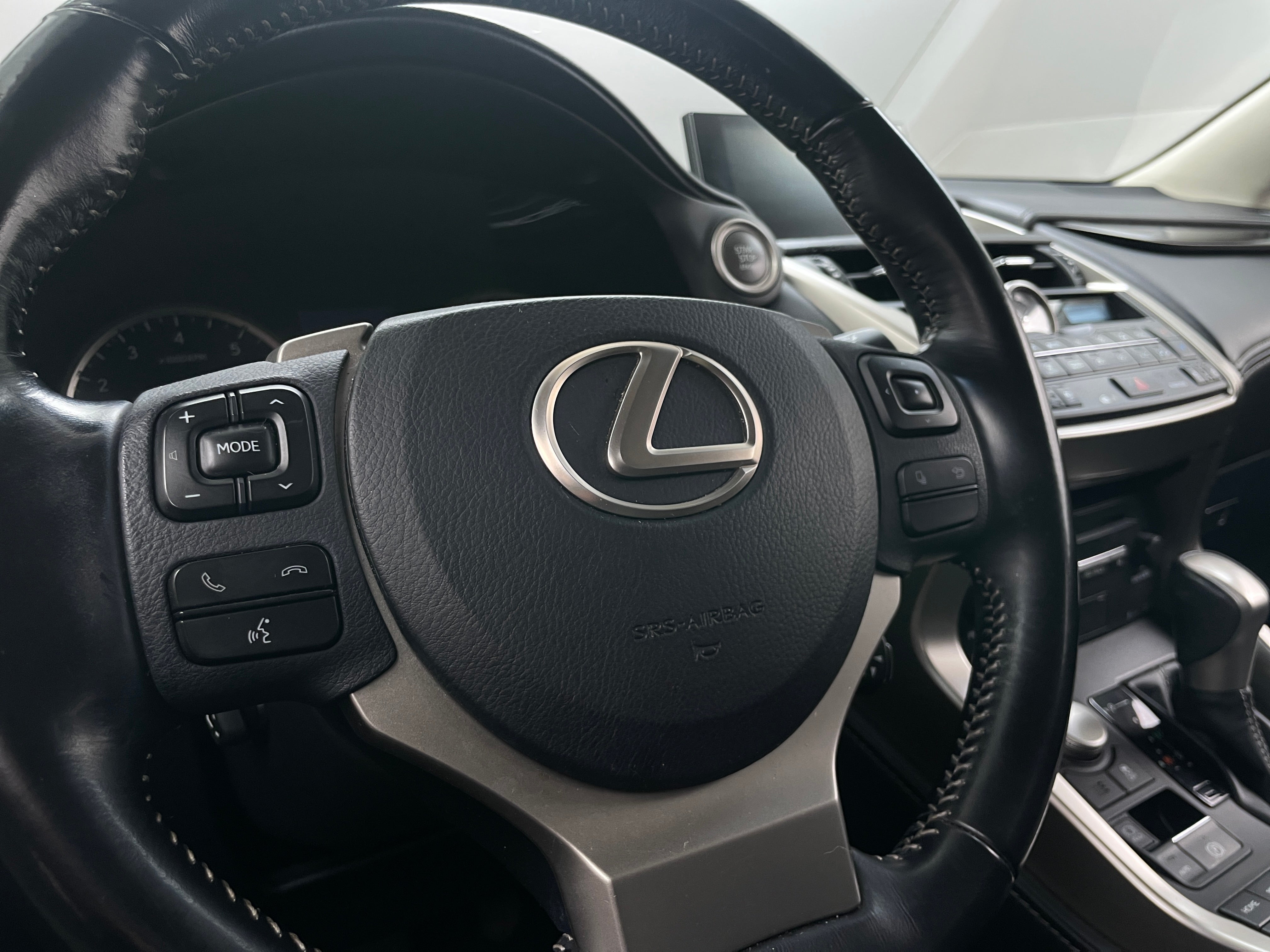 2017 Lexus NX 200t 4