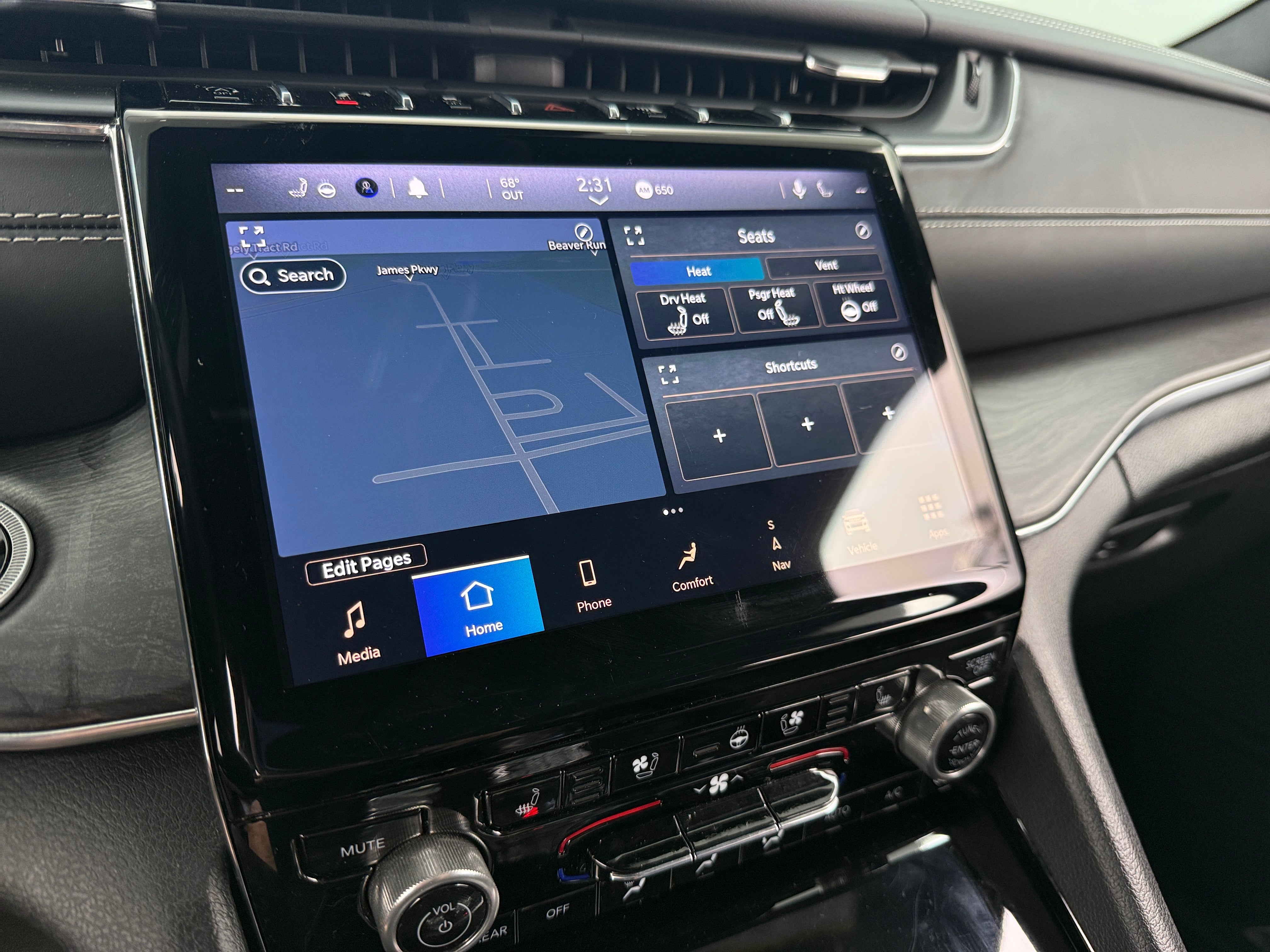 2021 Jeep Grand Cherokee L Overland 3