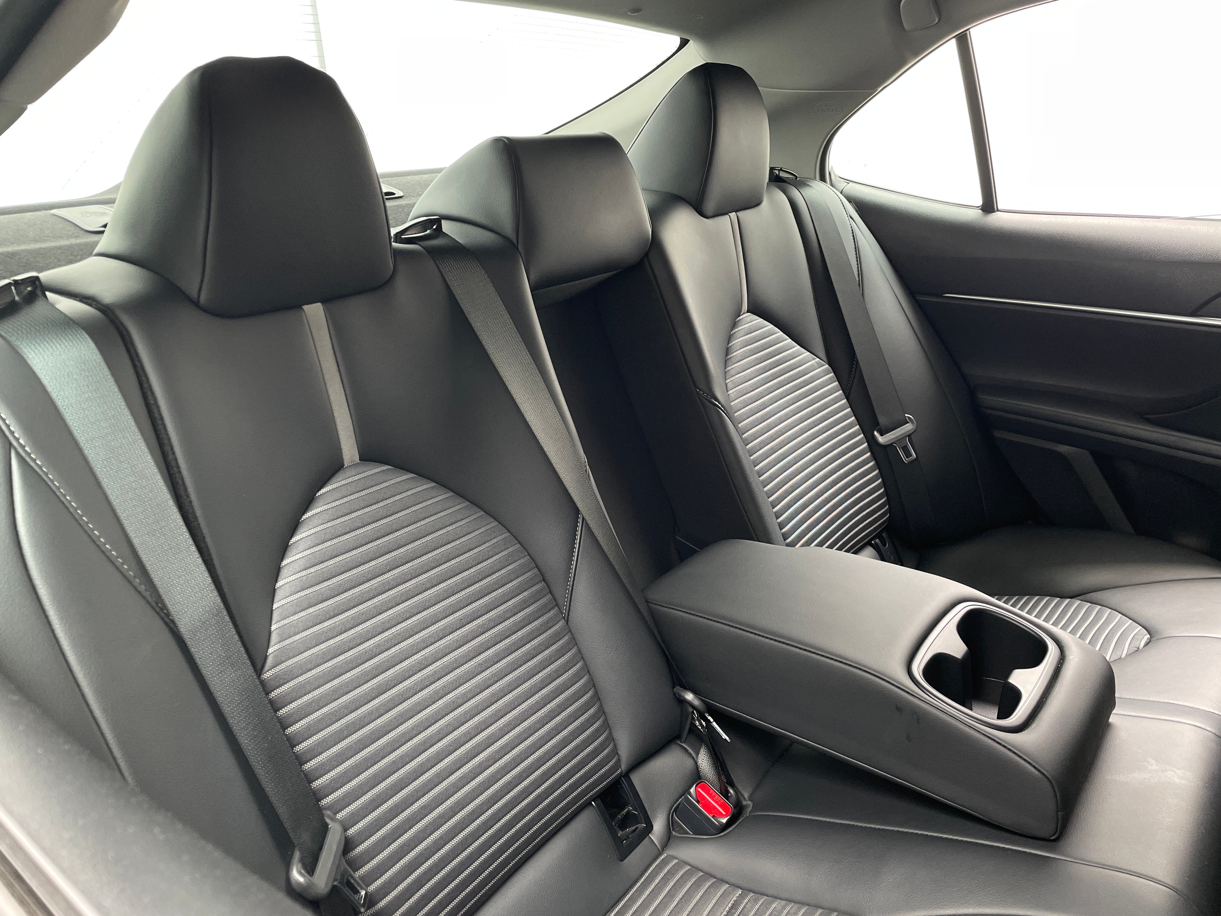 2024 Toyota Camry SE 6