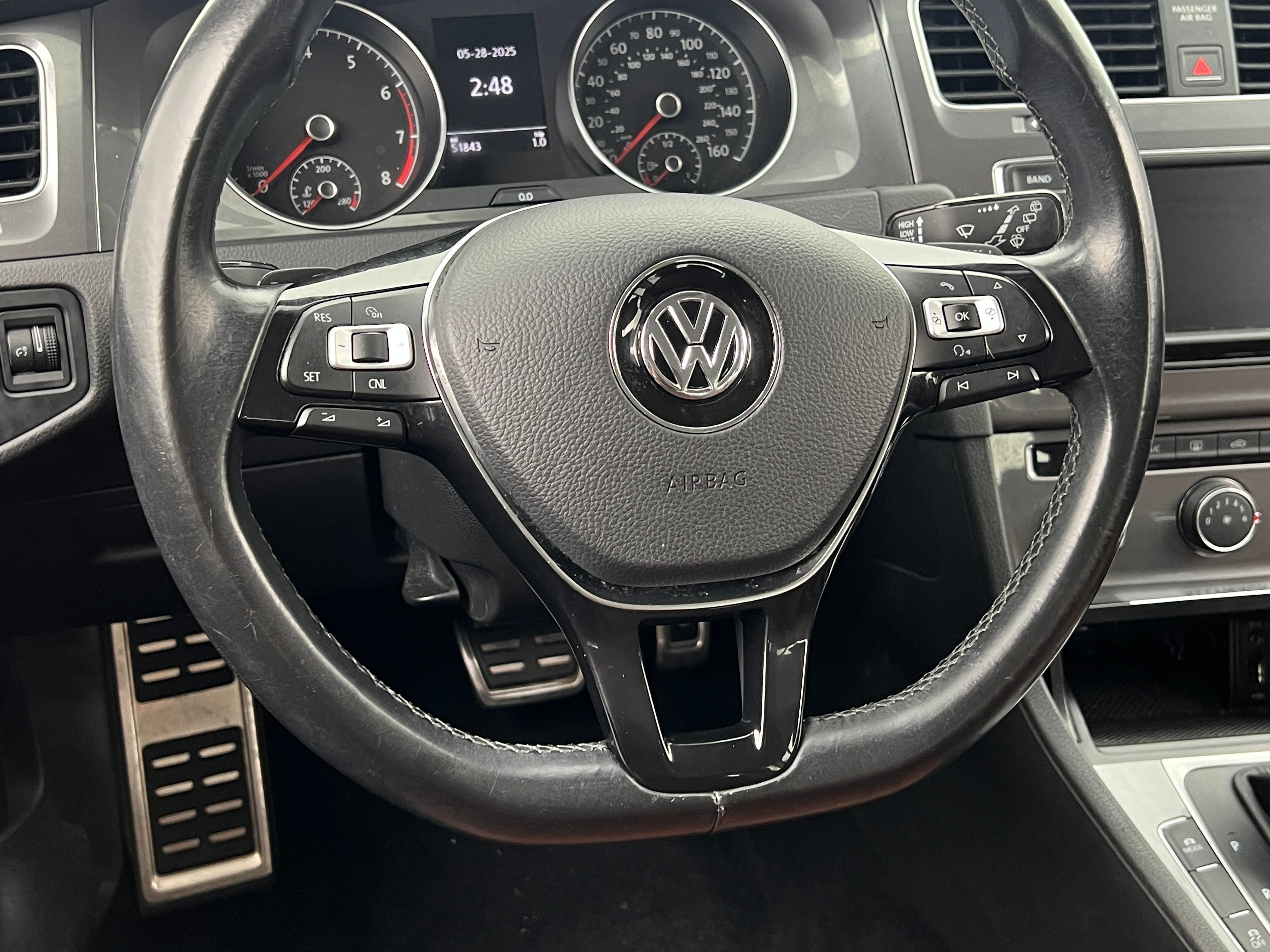2017 Volkswagen Golf Alltrack S 4
