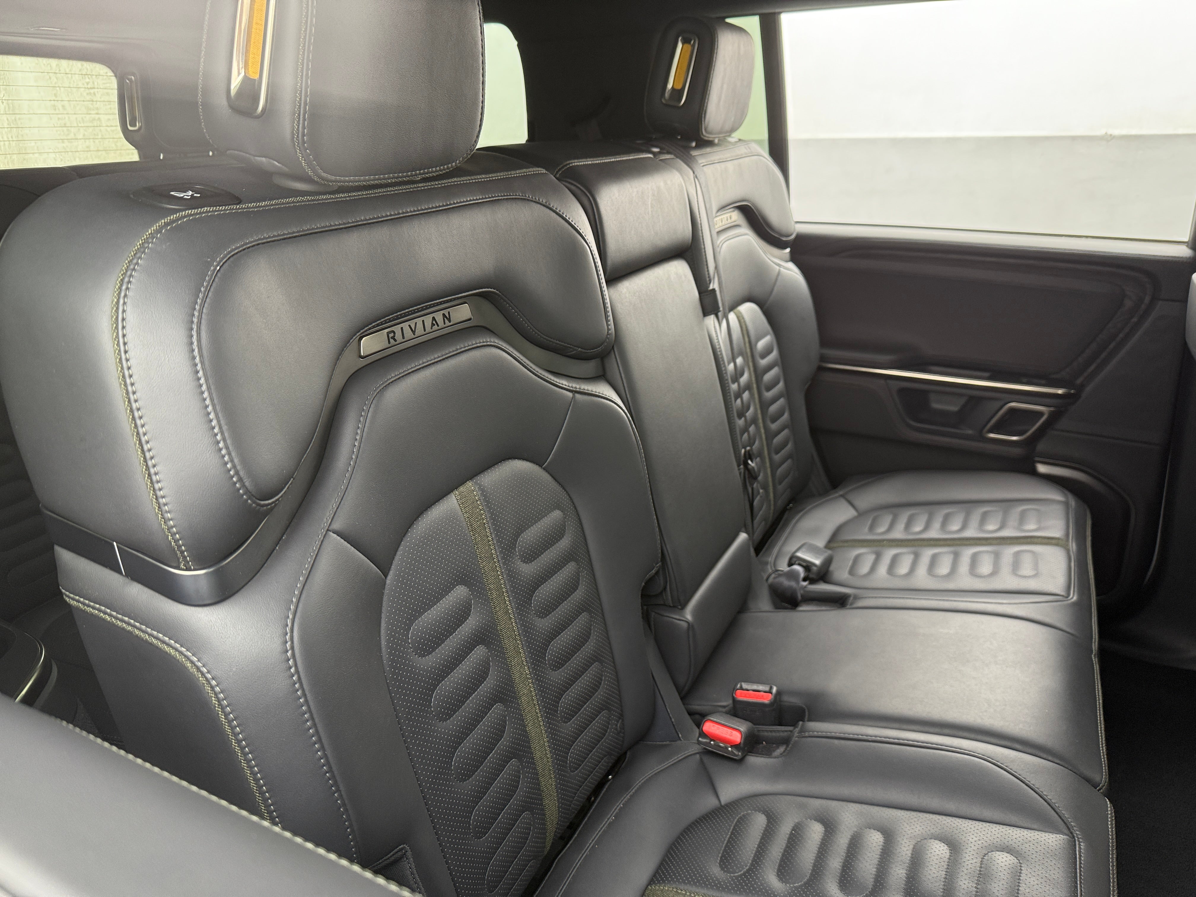 2022 Rivian R1S Launch Edition 5