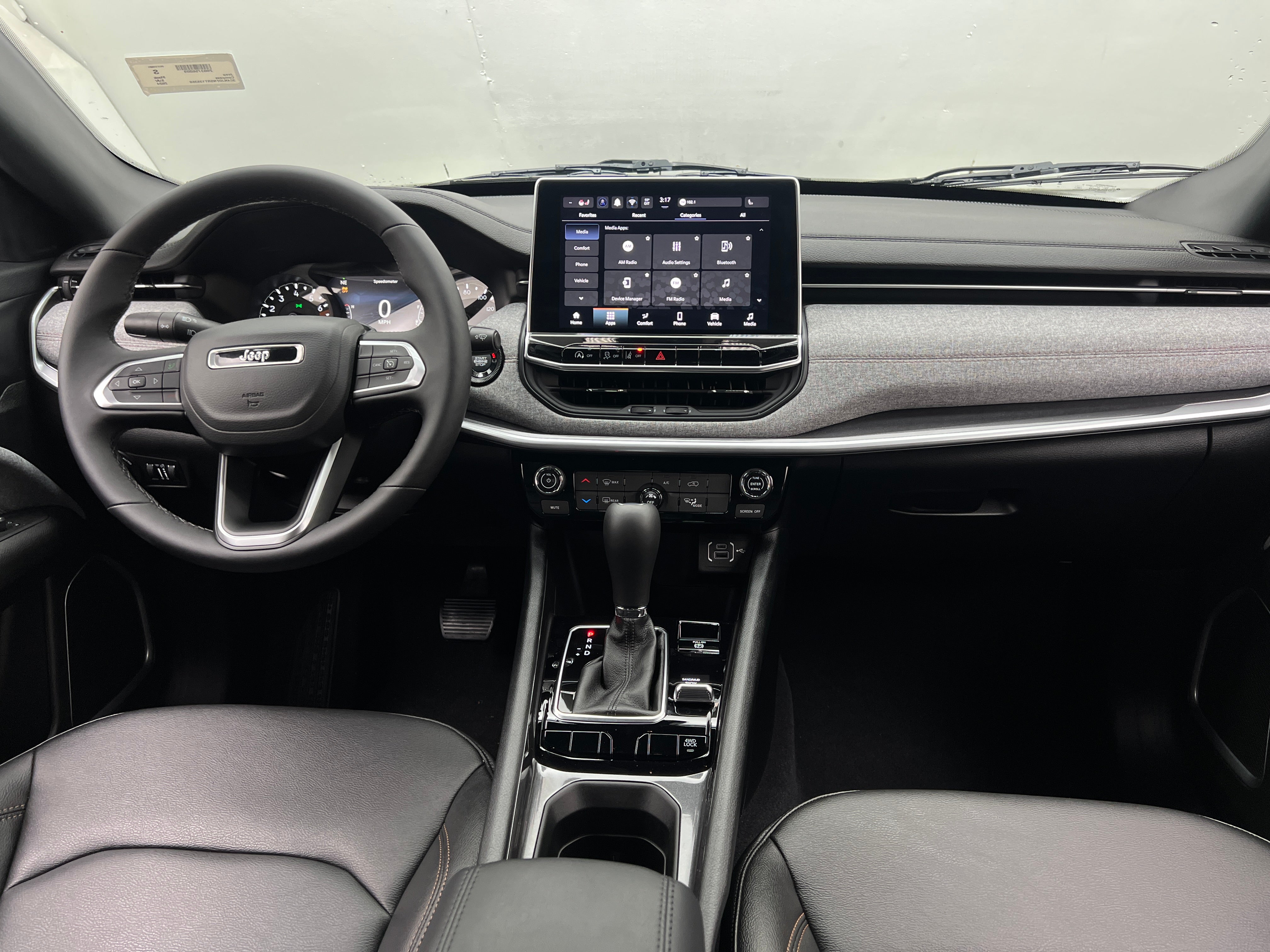 2024 Jeep Compass Latitude 2
