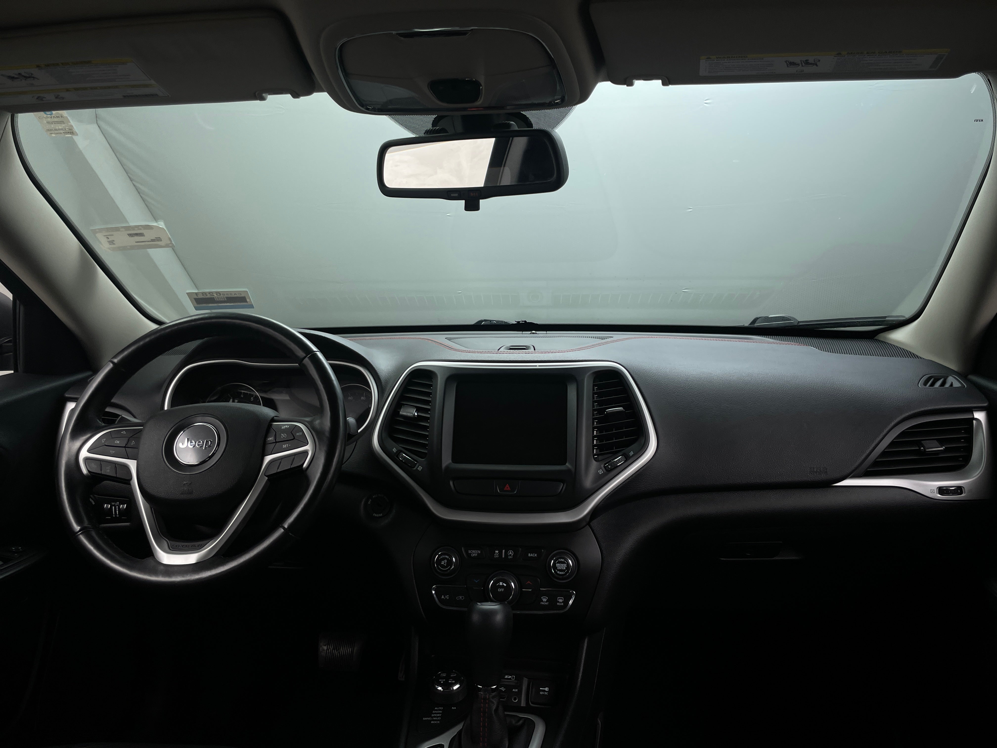 2015 Jeep Cherokee Trailhawk 2