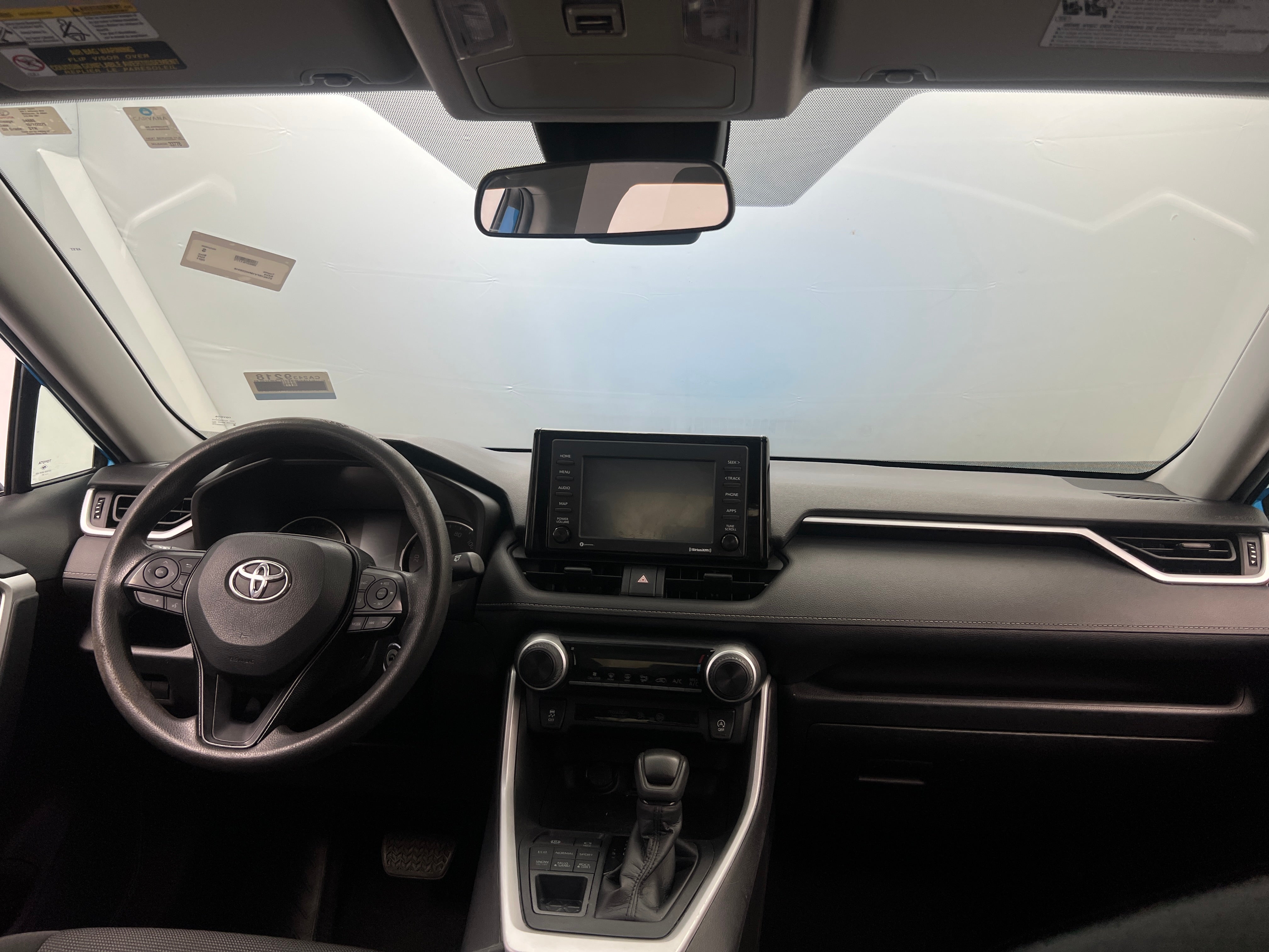 2021 Toyota RAV4 LE 3