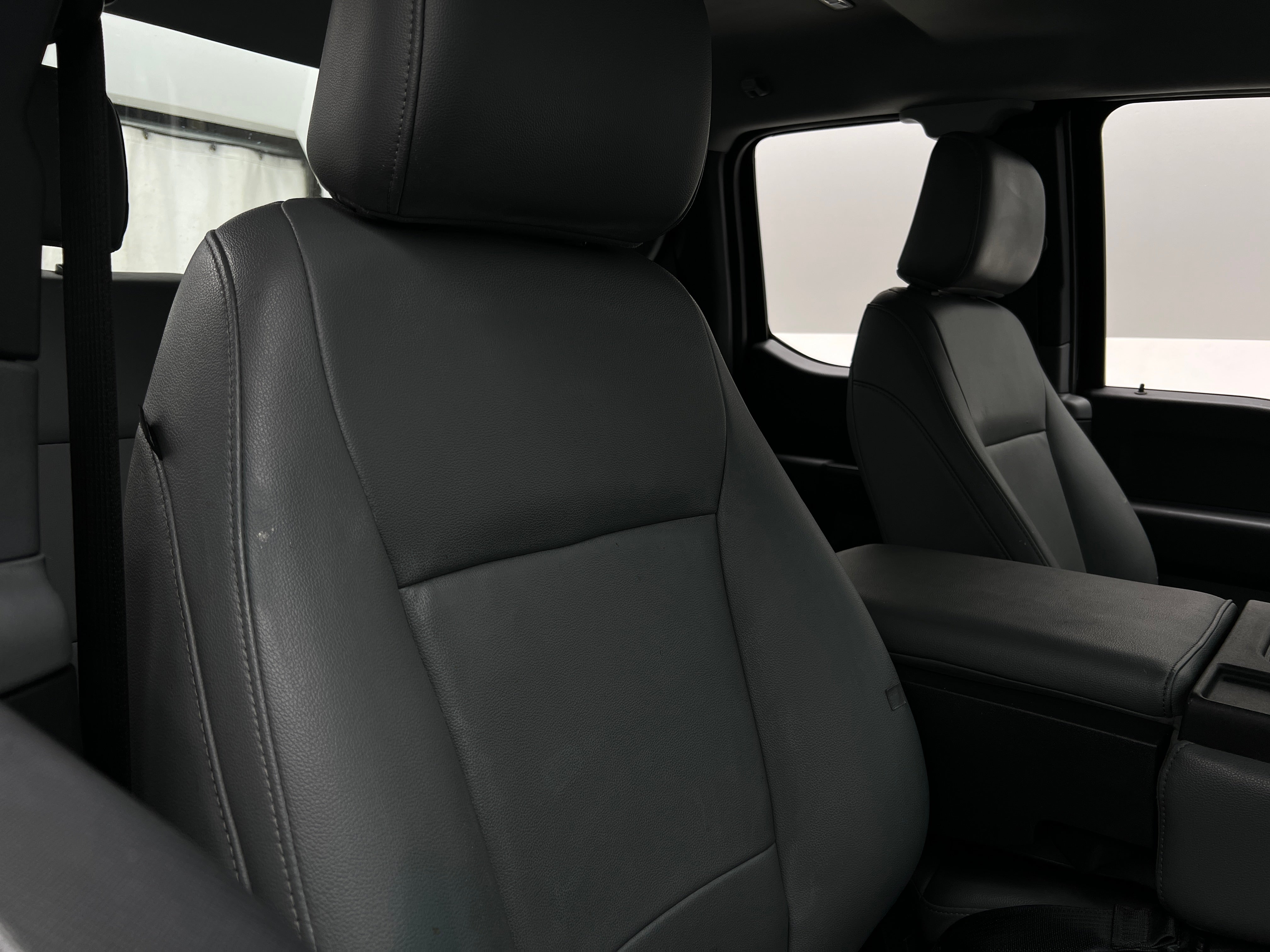 2021 Ford Econoline E-150 2